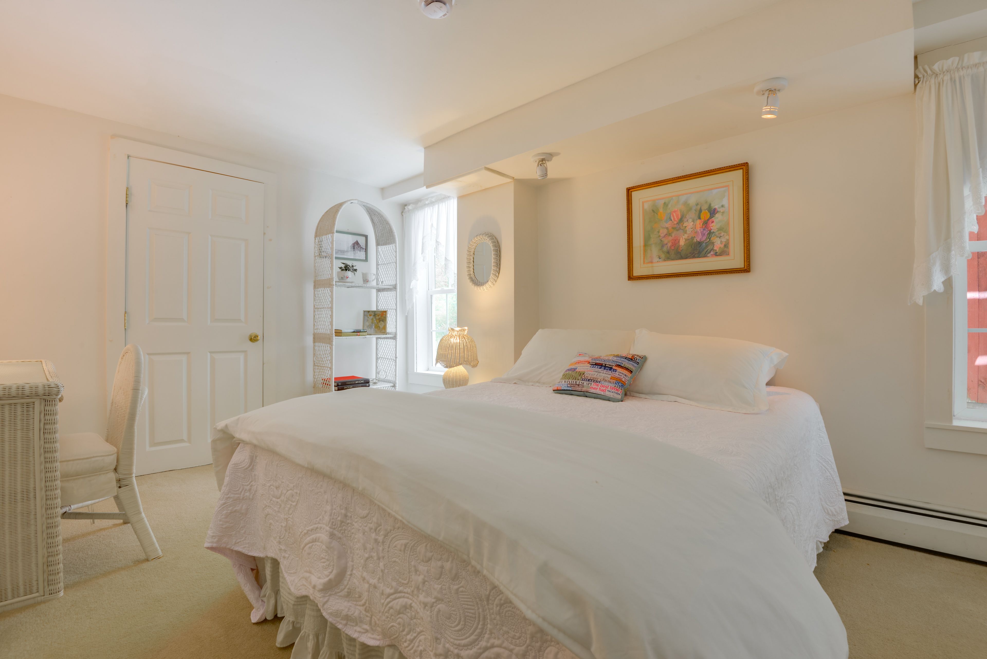 Bedroom 5 | Queen Bed | 1st Floor