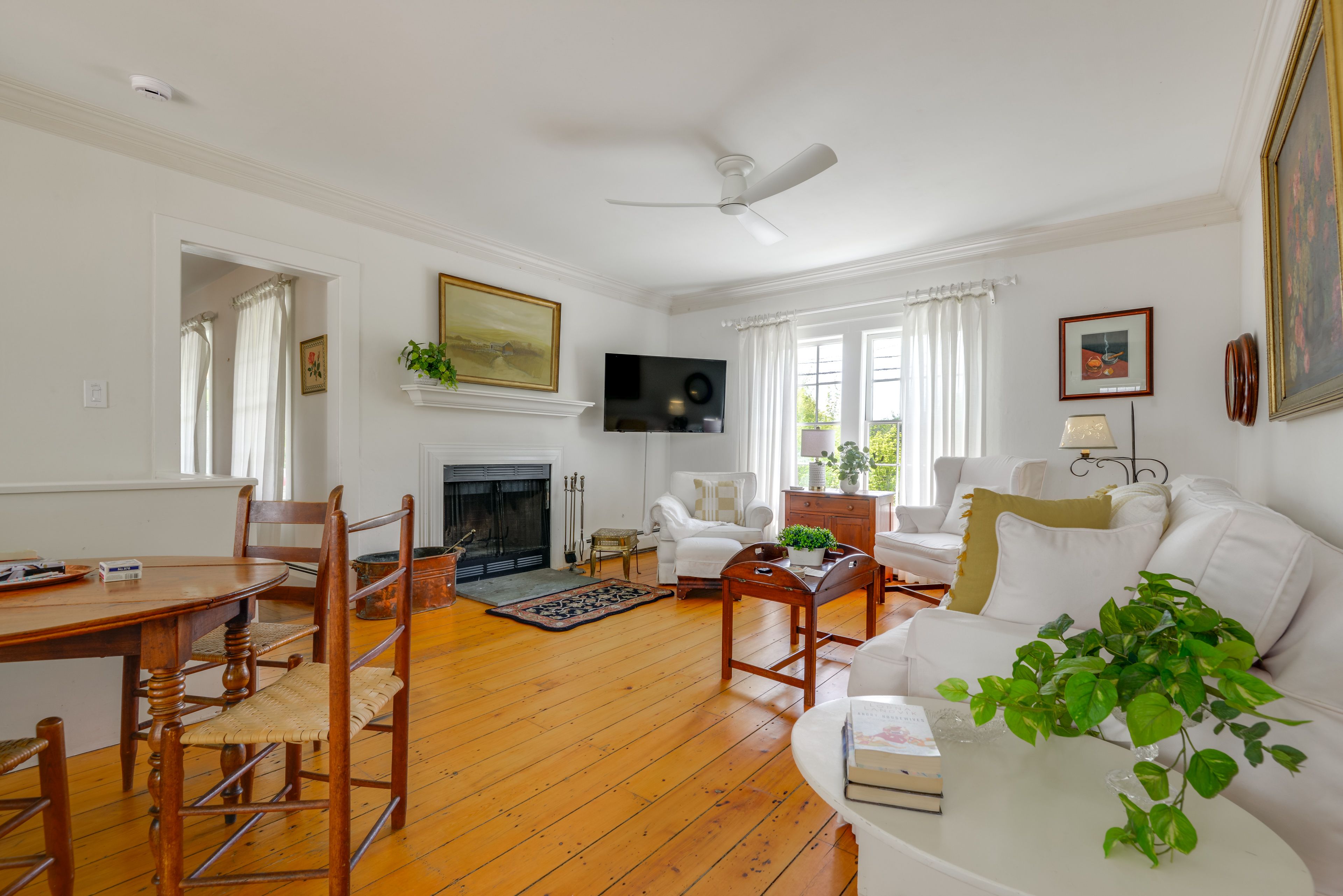 Living Room | Wood-Burning Fireplace | 2nd Floor