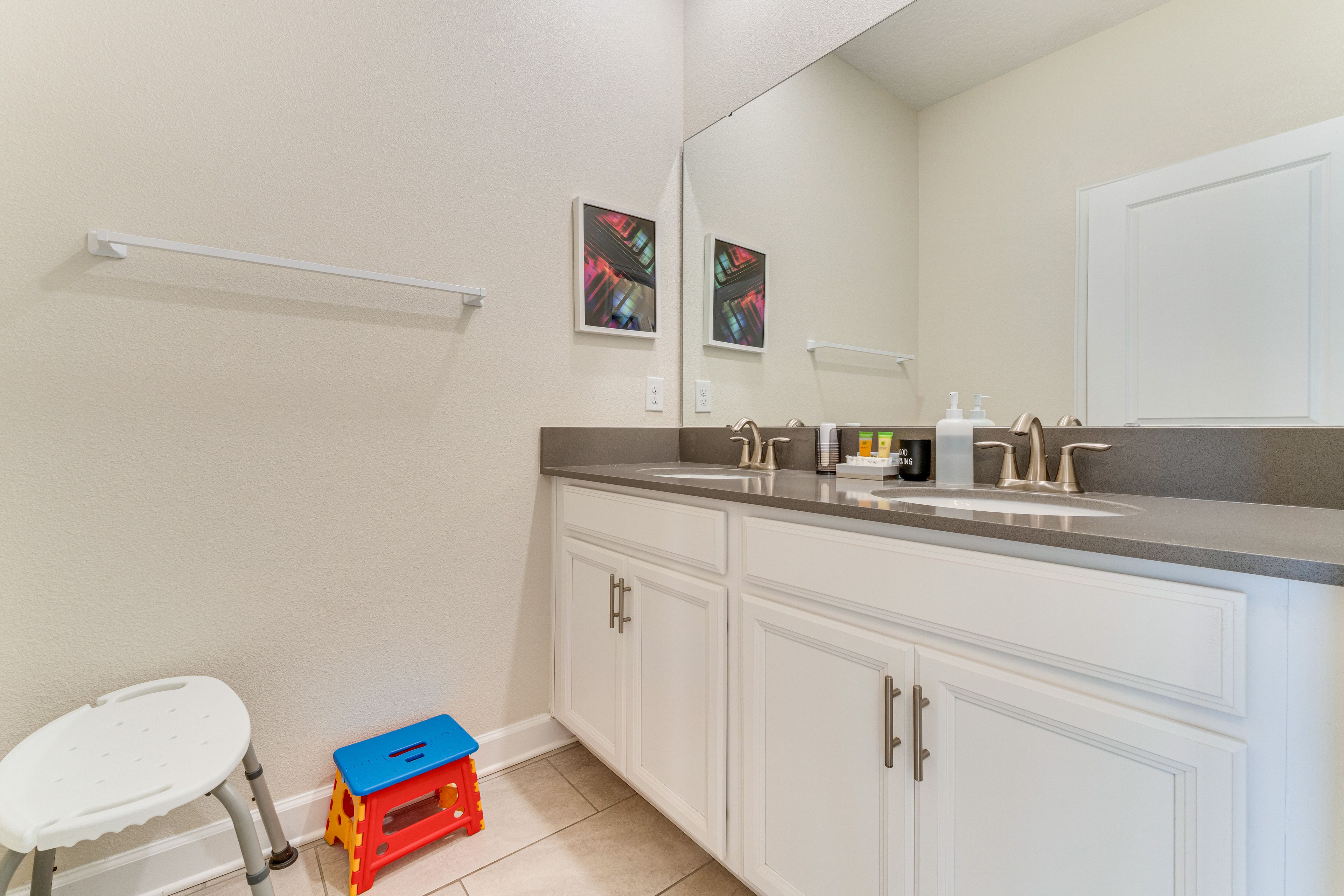 Bathroom | Towels Provided | 1st Floor