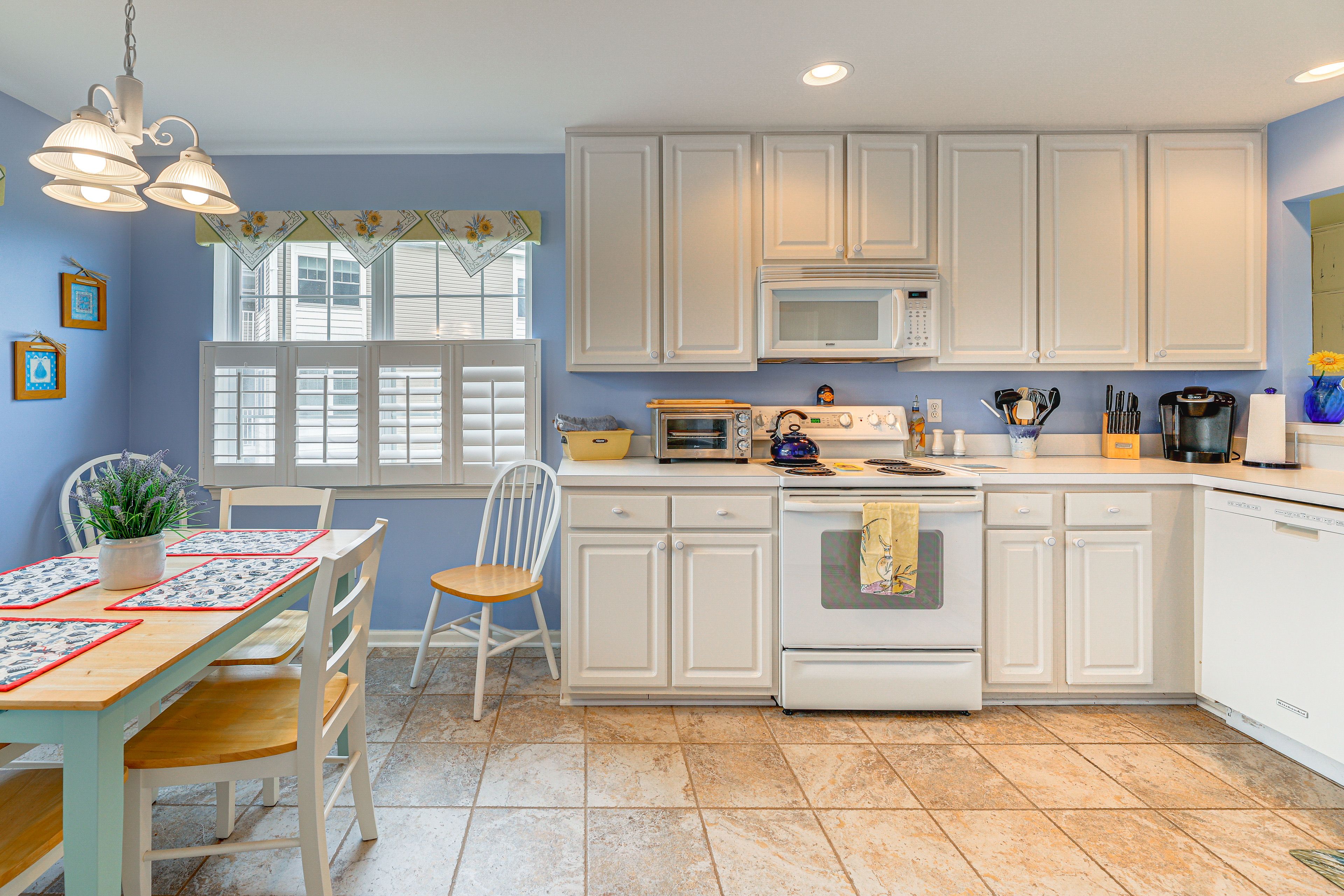 Kitchen | Cooking Basics | Keurig Coffee Maker | Toaster Oven