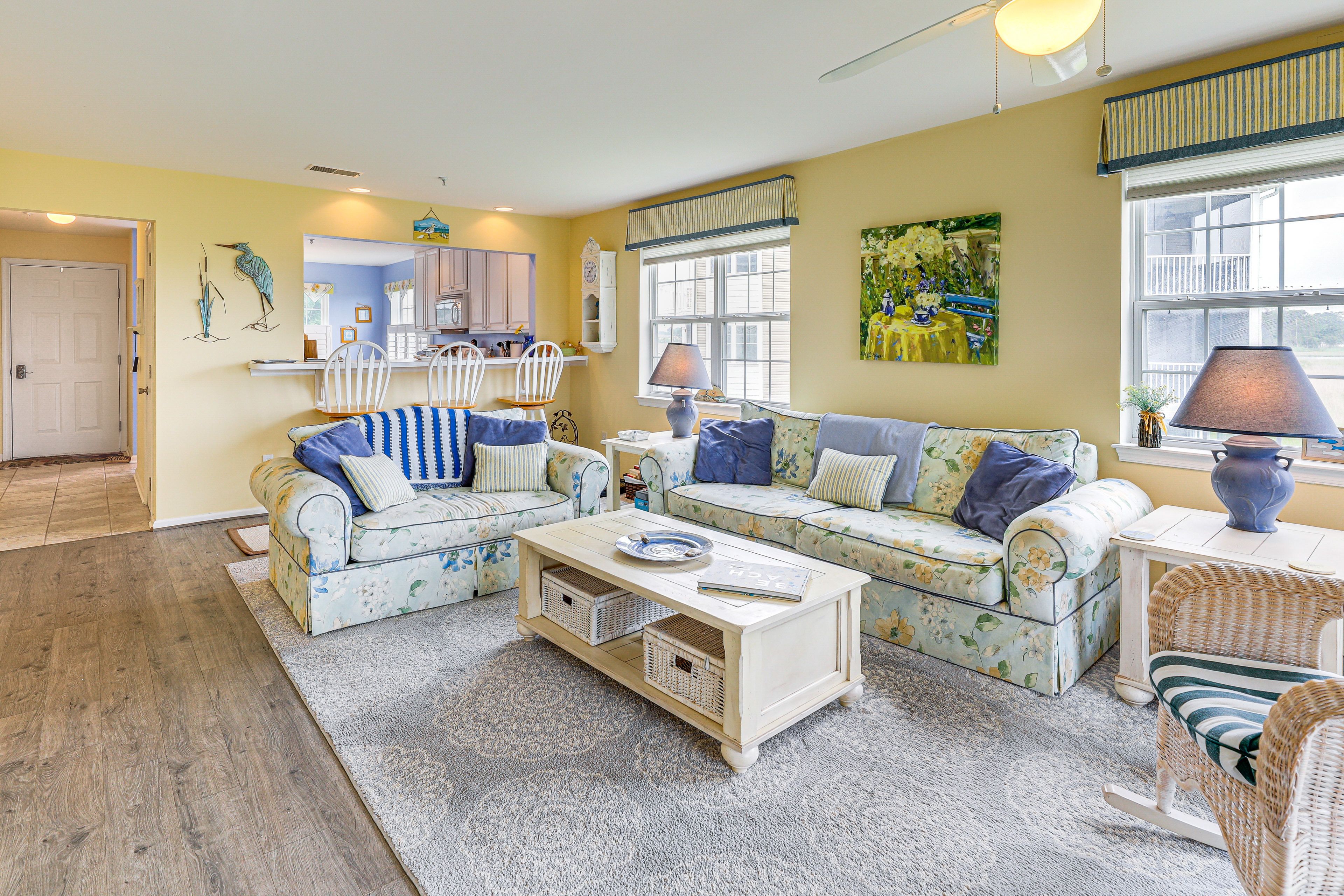 Living Room | Free WiFi