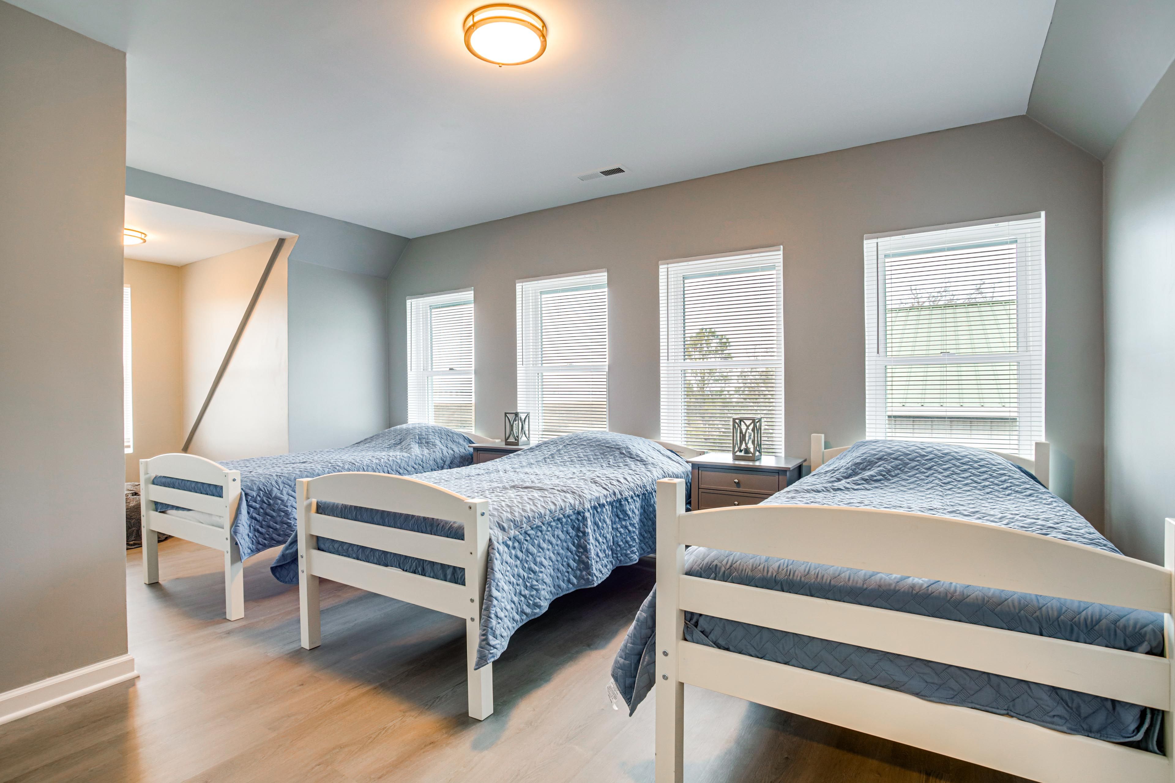 Bedroom 6 | 3 Twin Beds | 2nd Floor