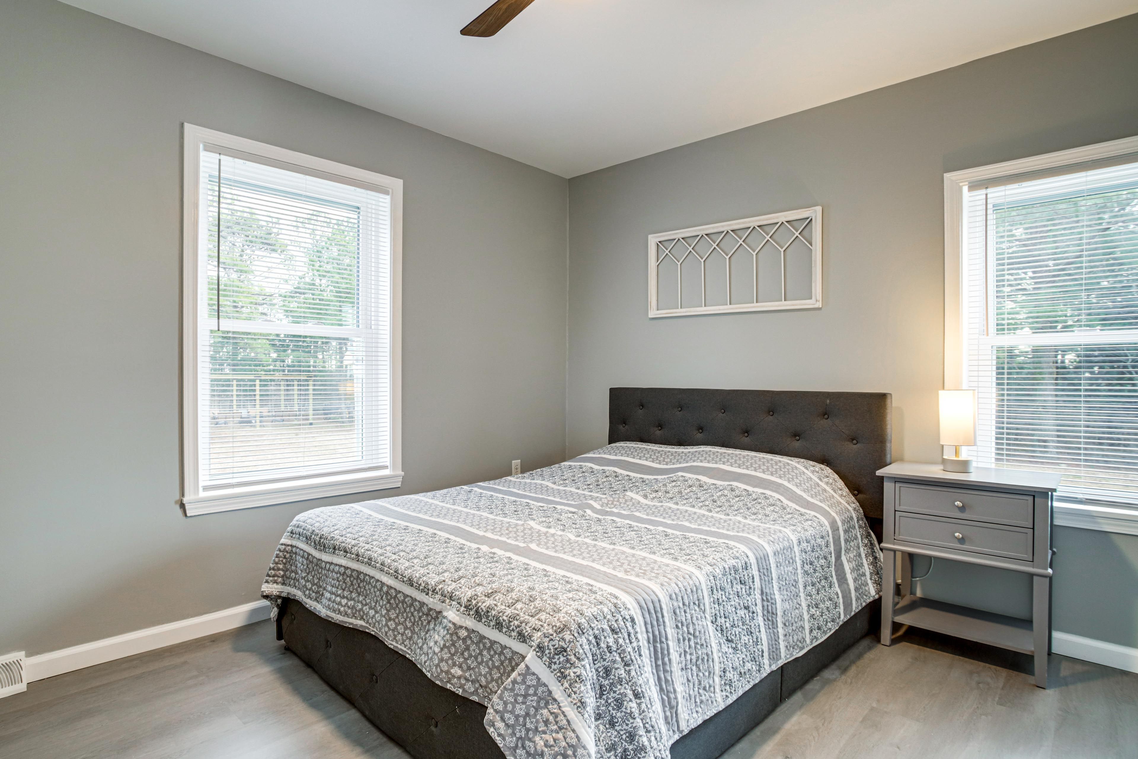 Bedroom 2 | Queen Bed | 1st Floor