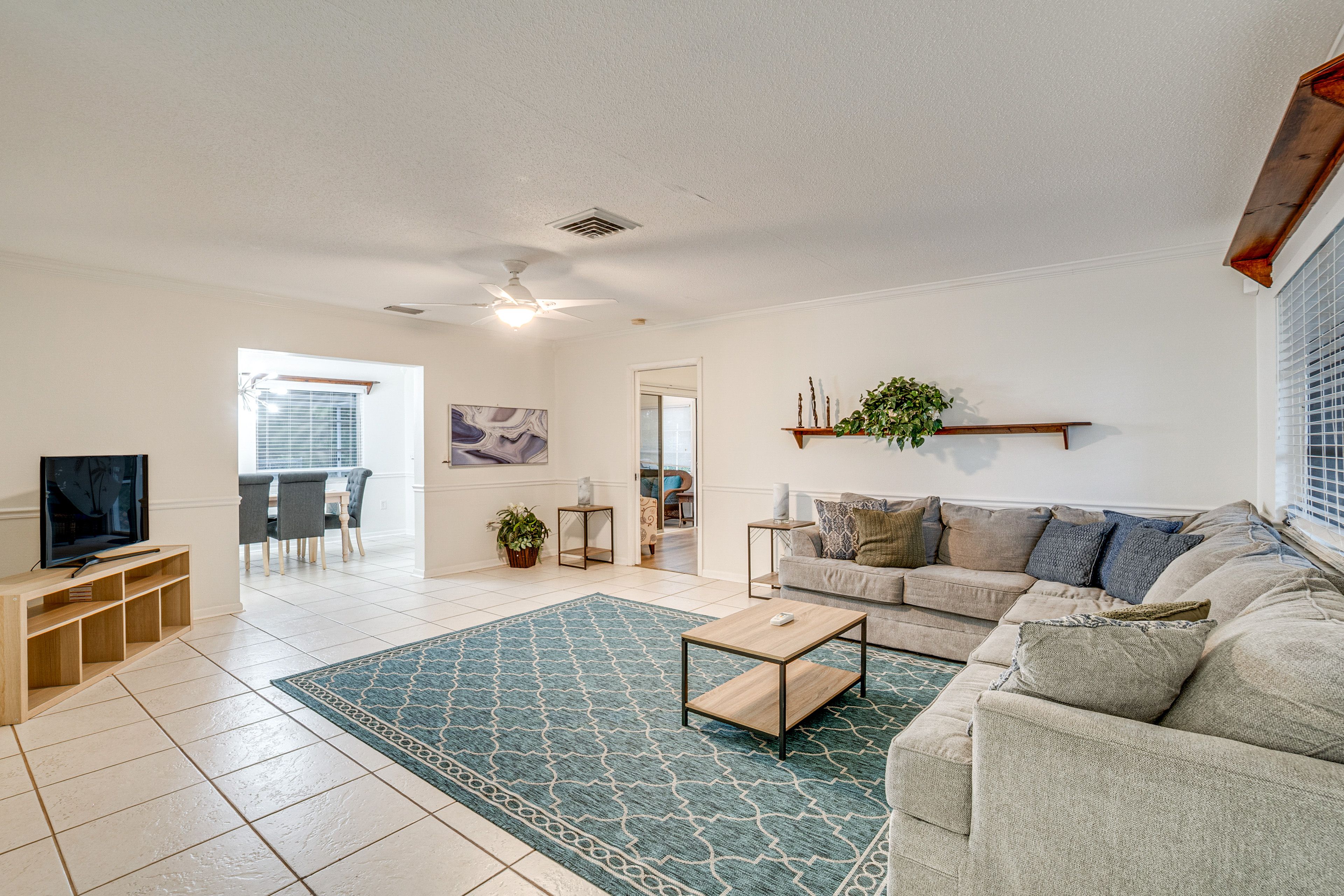 Living Room | Central A/C
