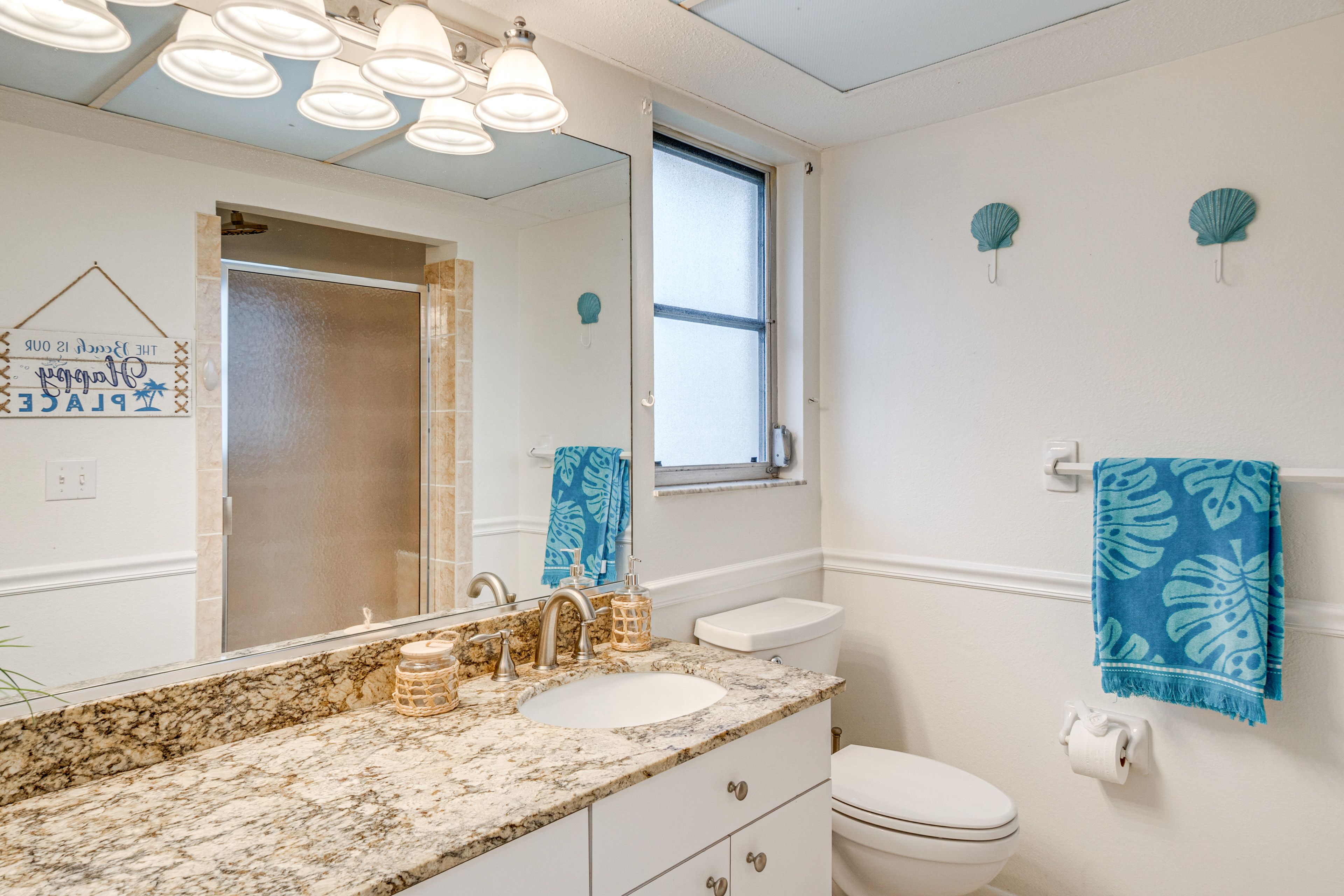 Full Bath | Towels | Hair Dryer