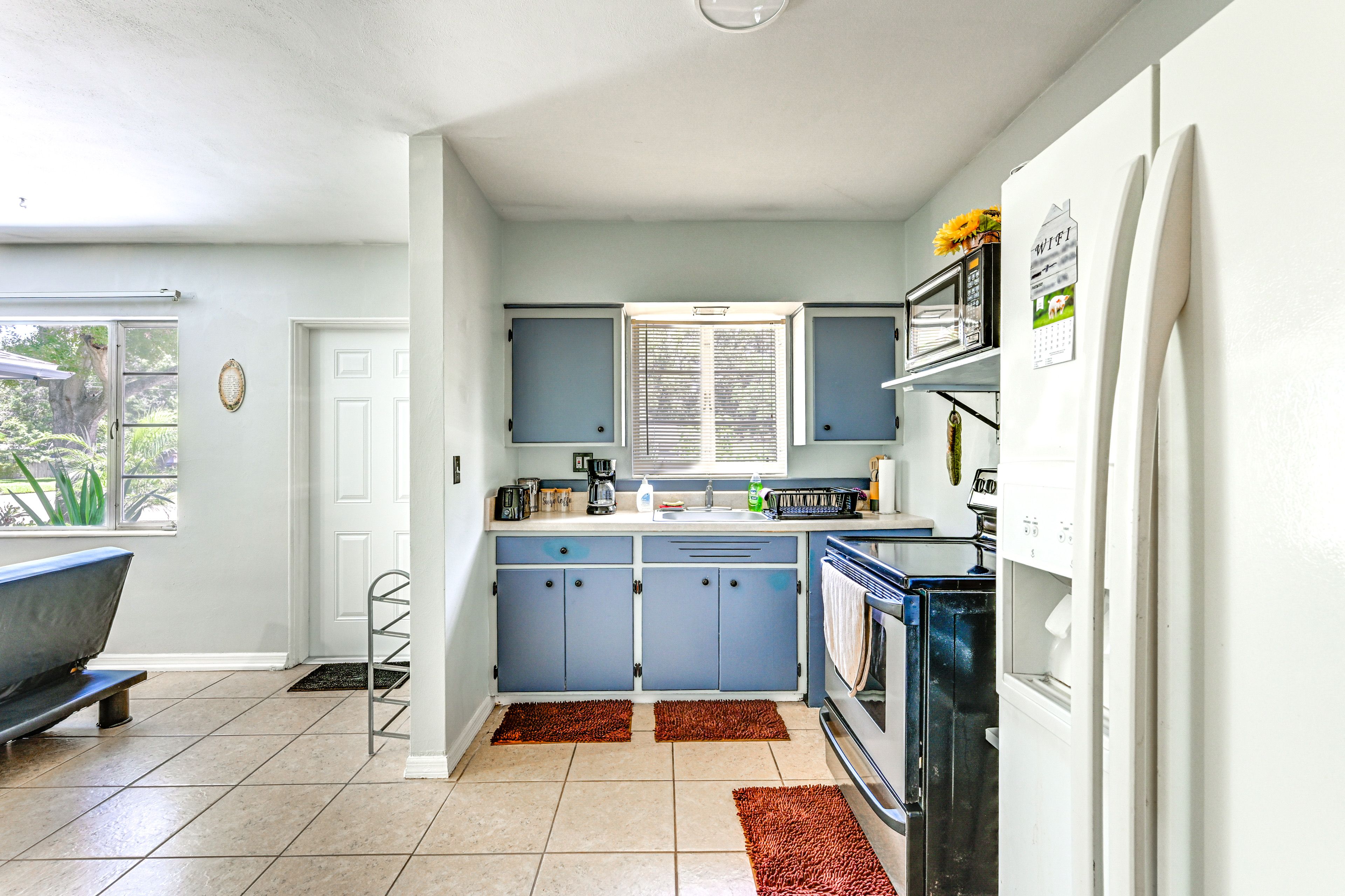 Kitchen | Microwave | Toaster Oven