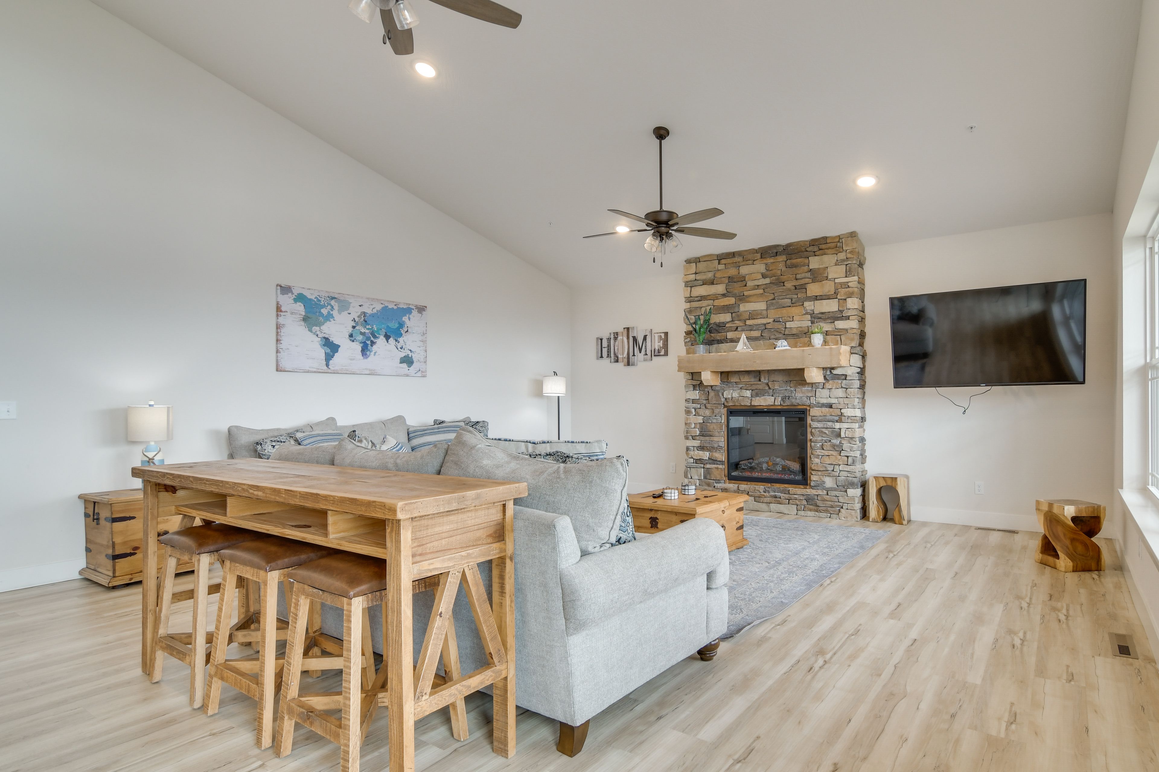 Branson Vacation Rental | 7BR | 7.5BA | 1 Step Required | 4,300 Sq Ft