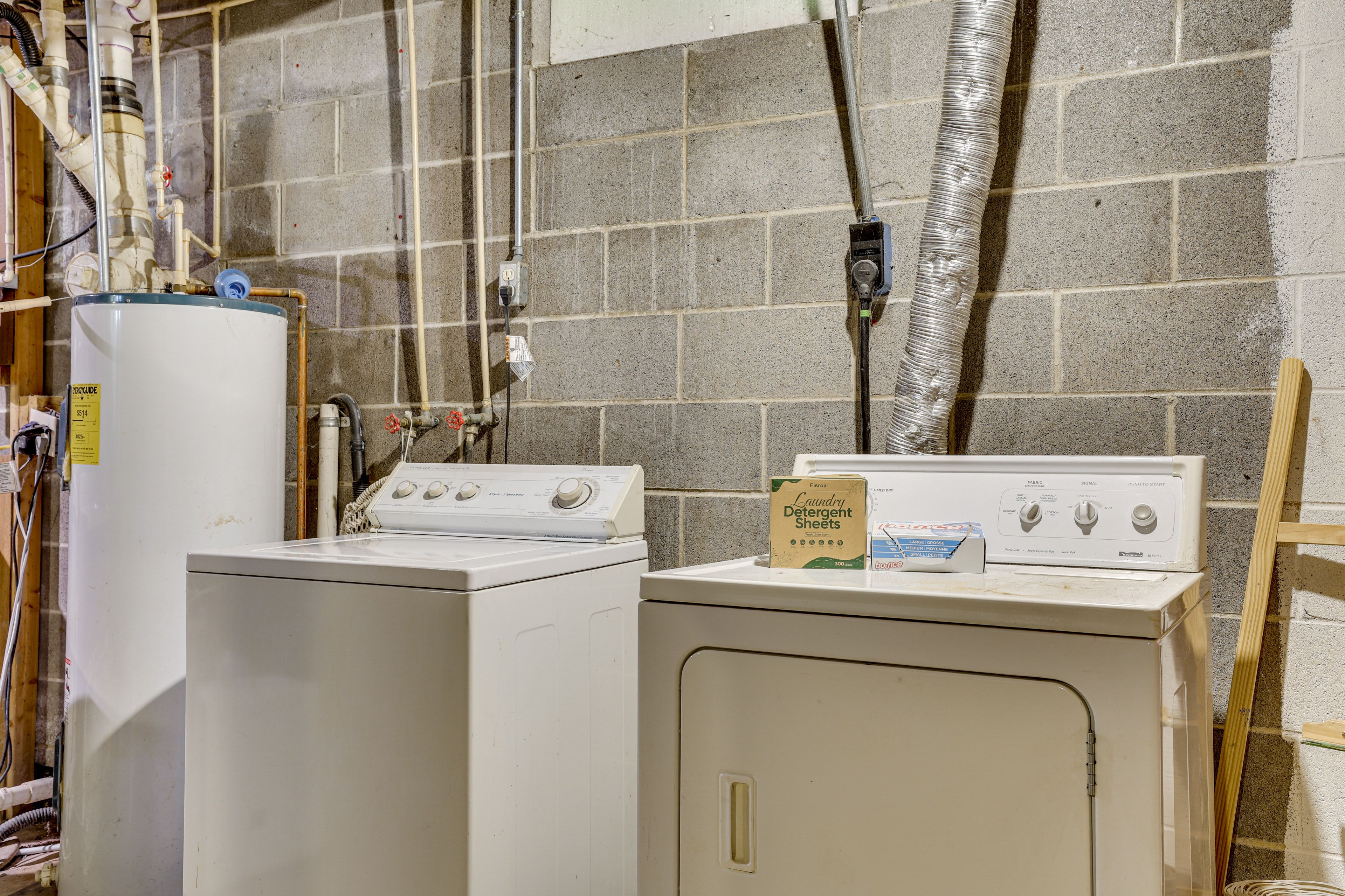 Laundry Room | Basement | Washer/Dryer