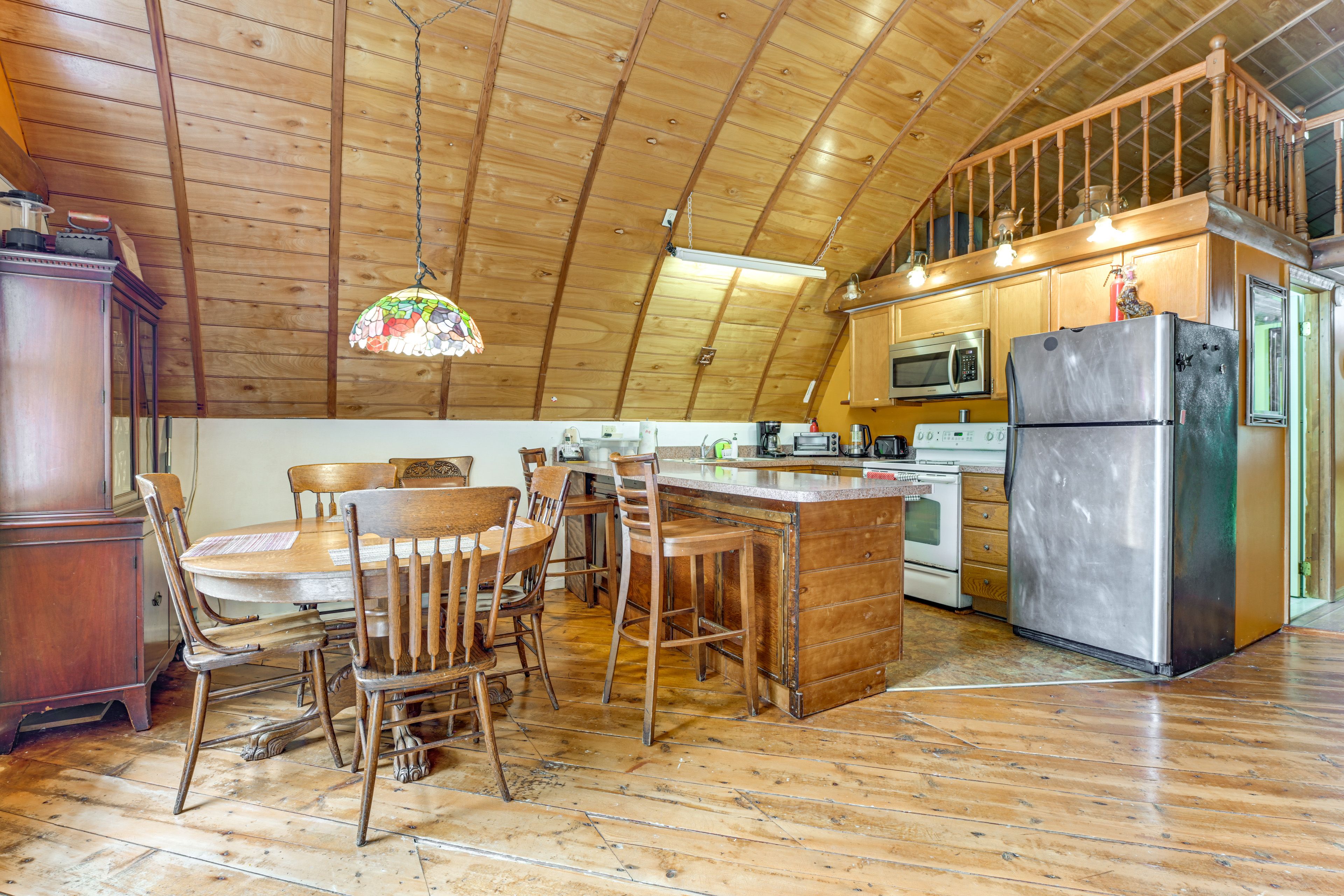 Additional Dining Area | 2nd Floor