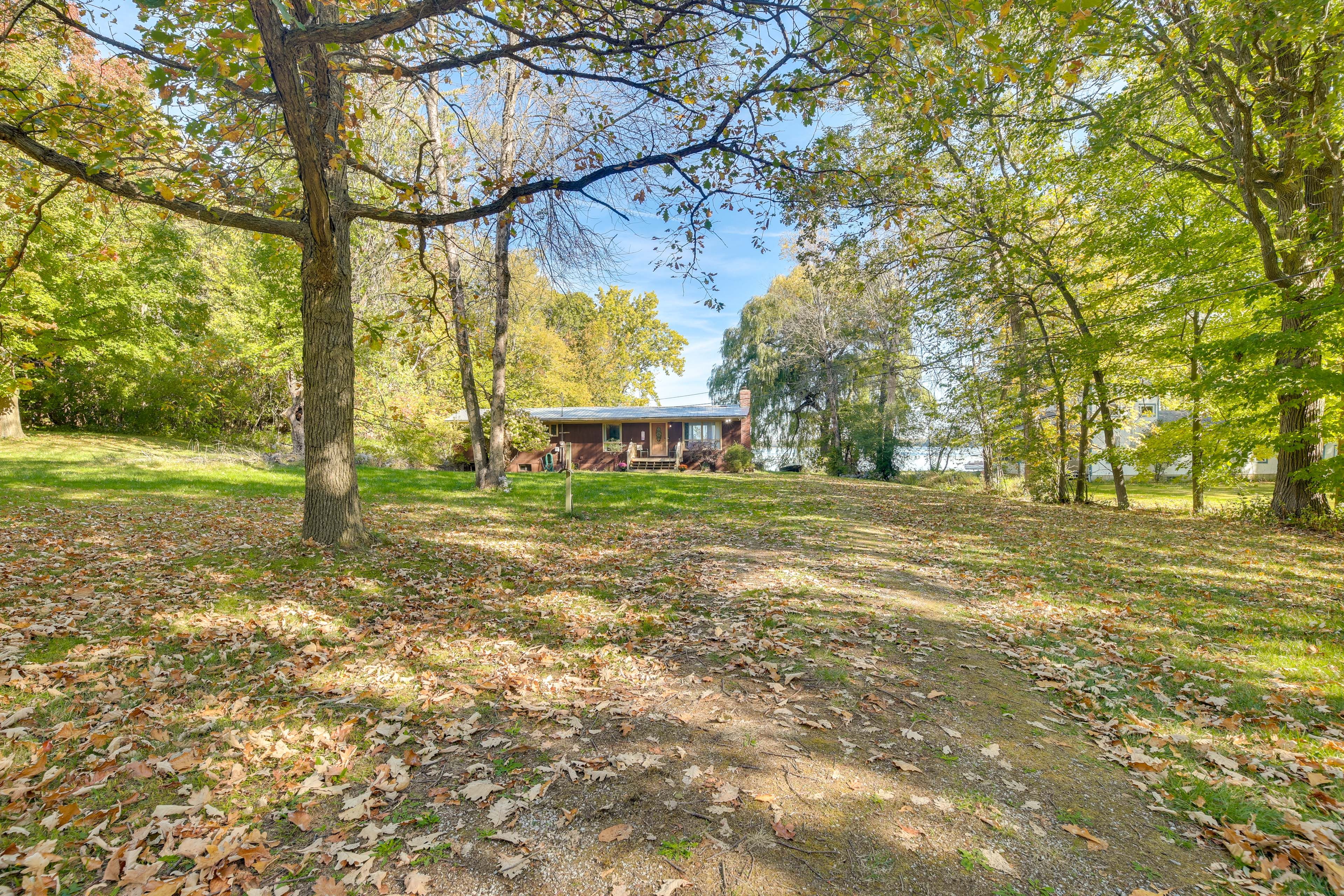 Parking | Driveway (4 Vehicles)