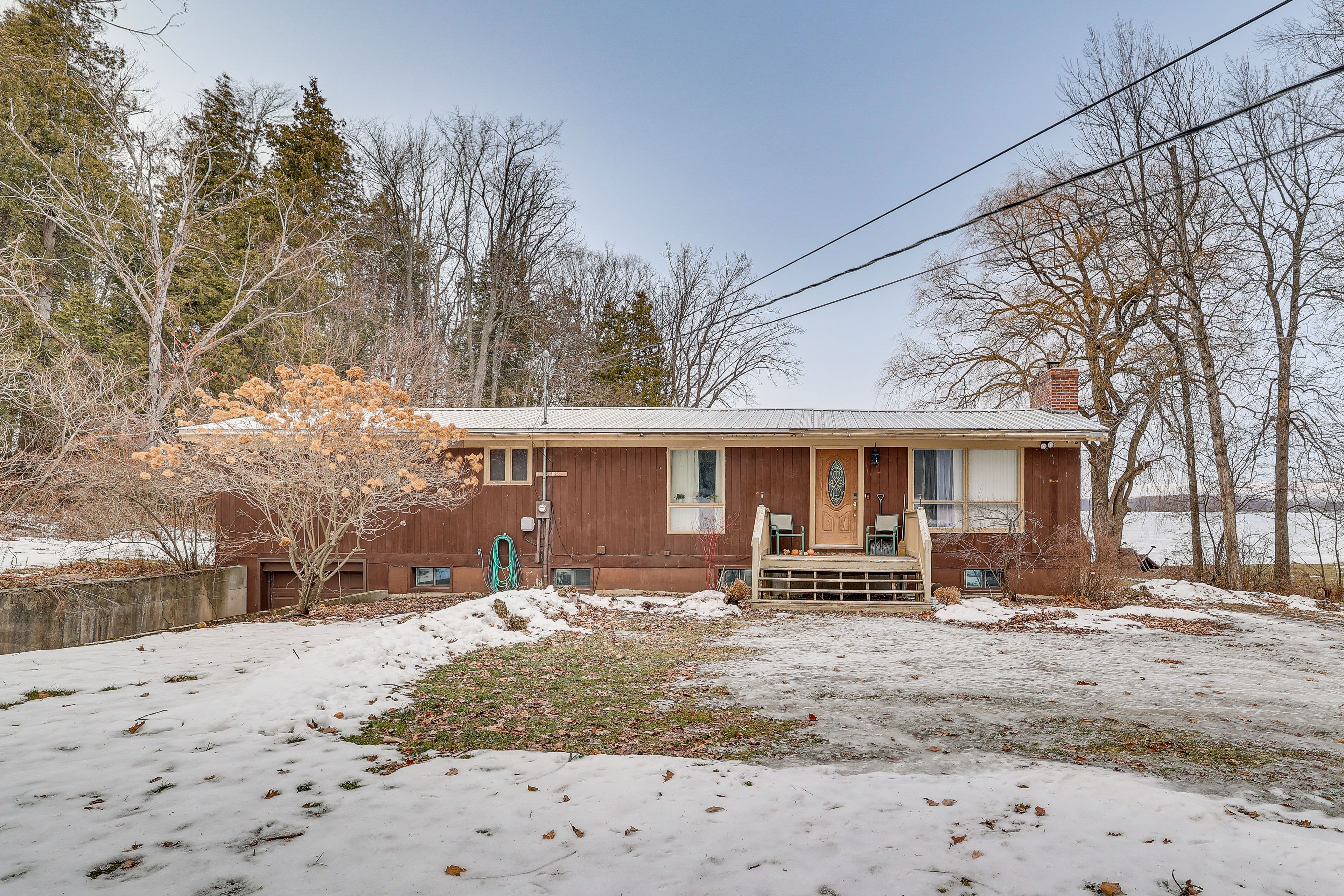 Parking | Driveway (4 Vehicles)