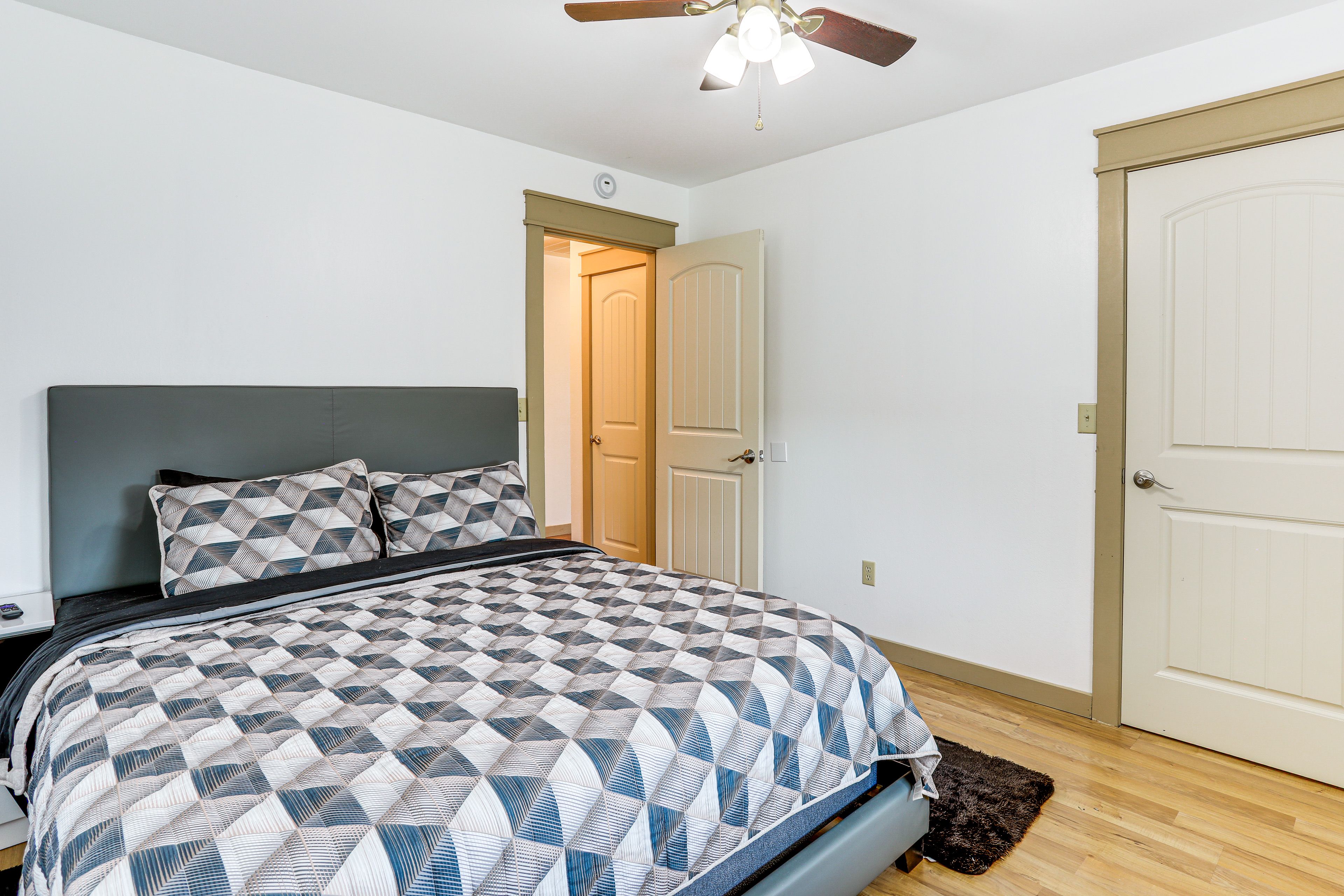 Bedroom 2 | Queen Bed | Linens Provided