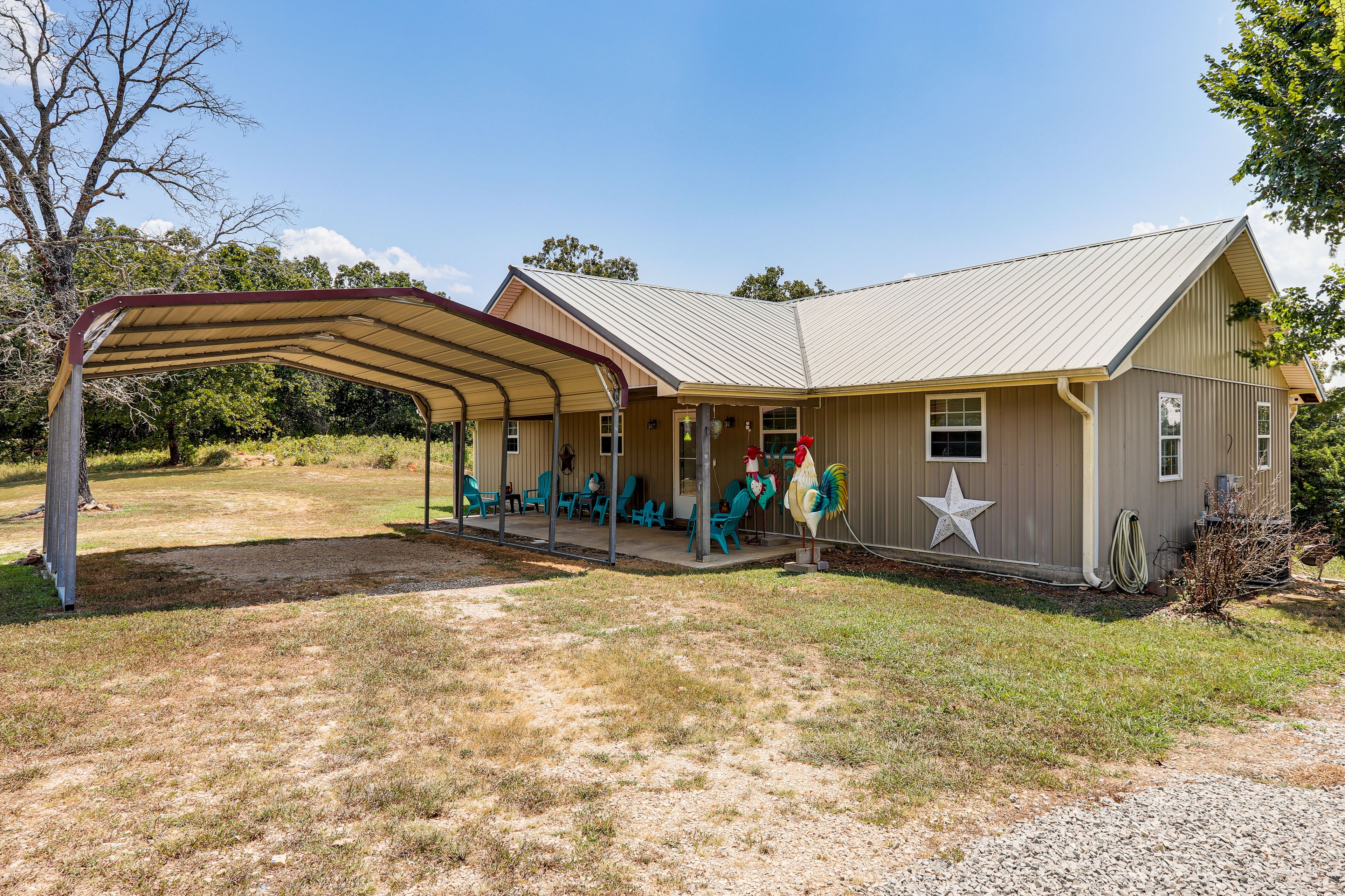 Parking | Driveway (4 Vehicles)
