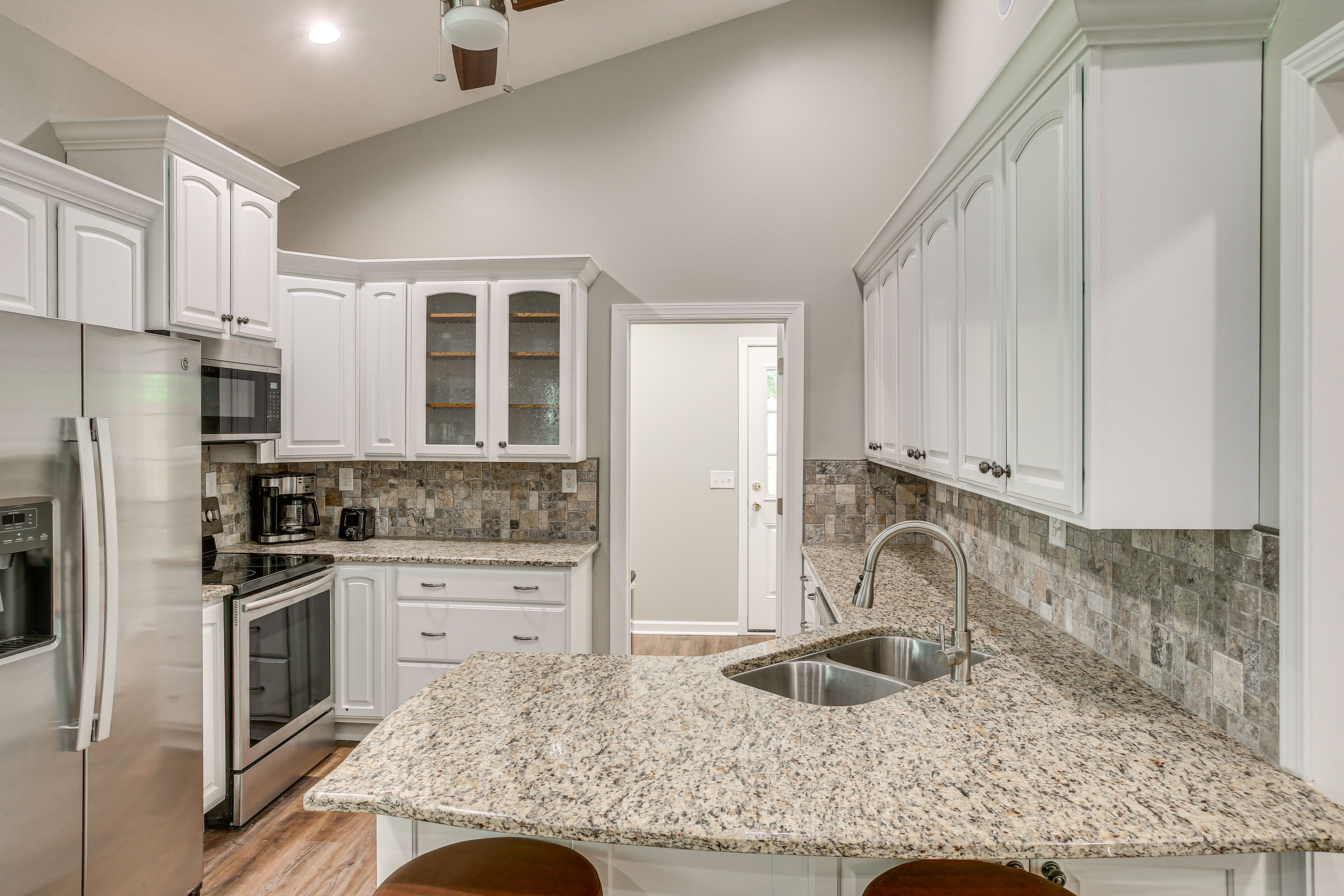 Kitchen | Cooking Basics | Combo Single-Serve & Drip Coffee Maker