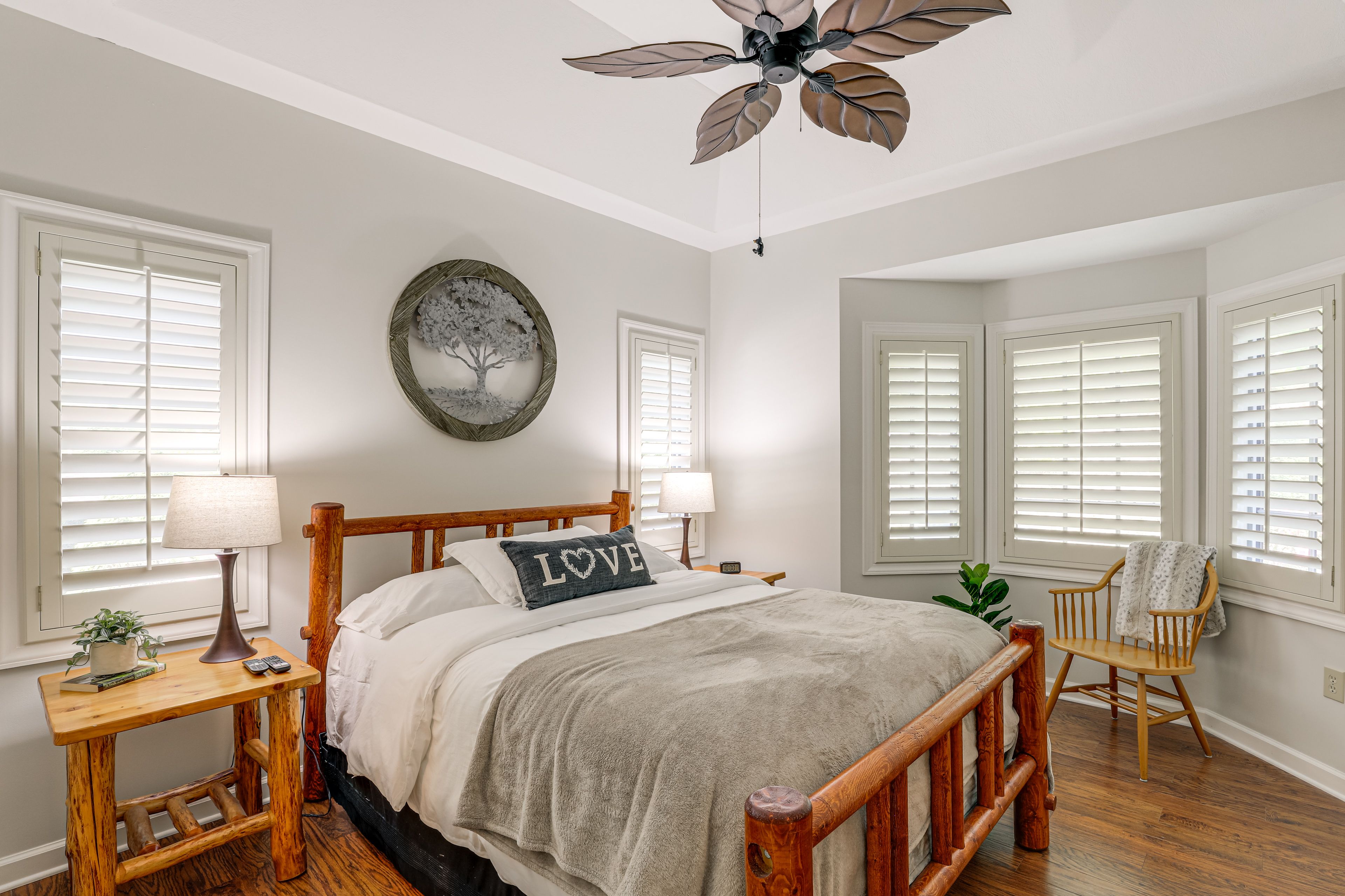 Bedroom 2 | Queen Bed | 1st Floor
