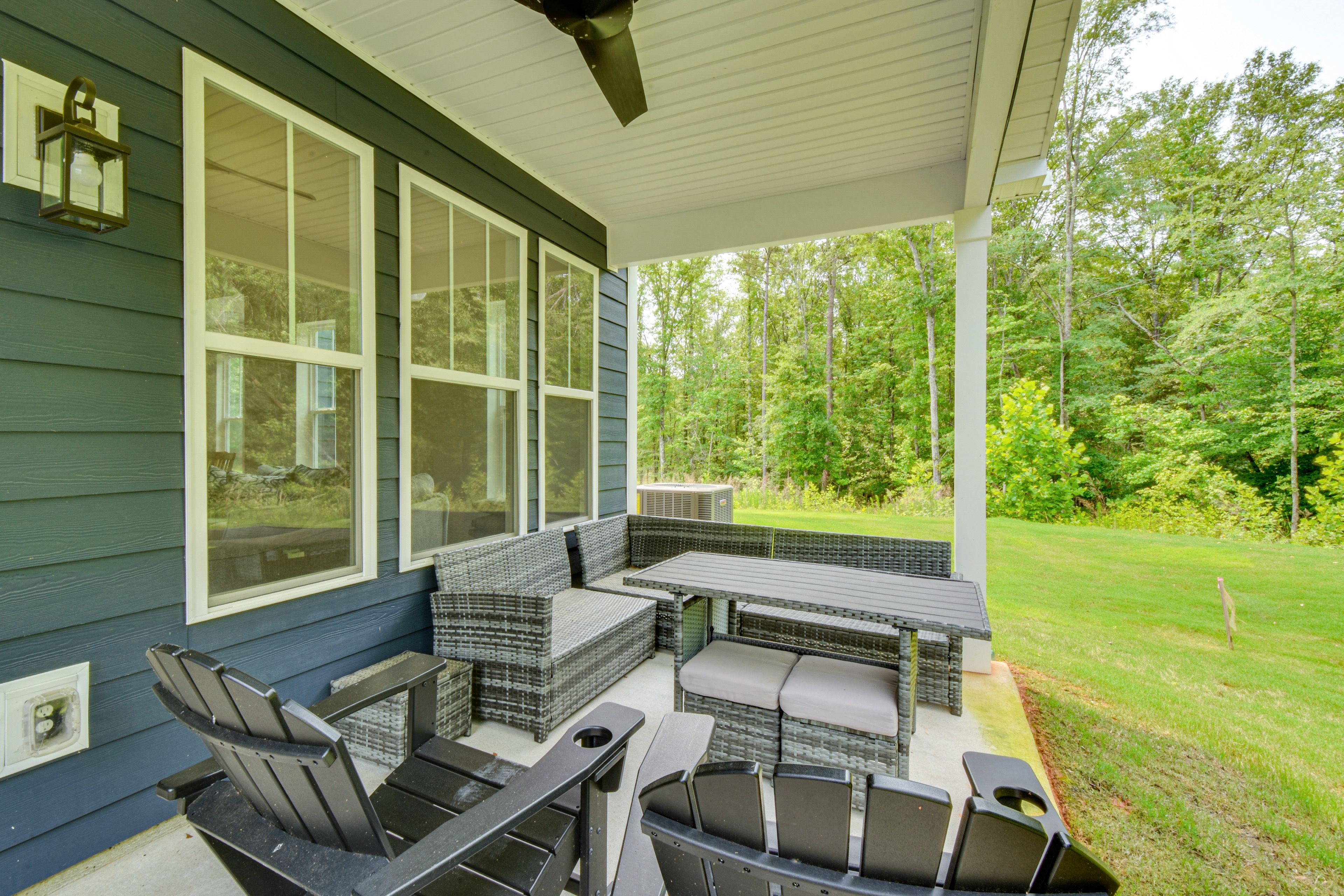 Covered Patio | Outdoor Dining Area | Rocking Chairs