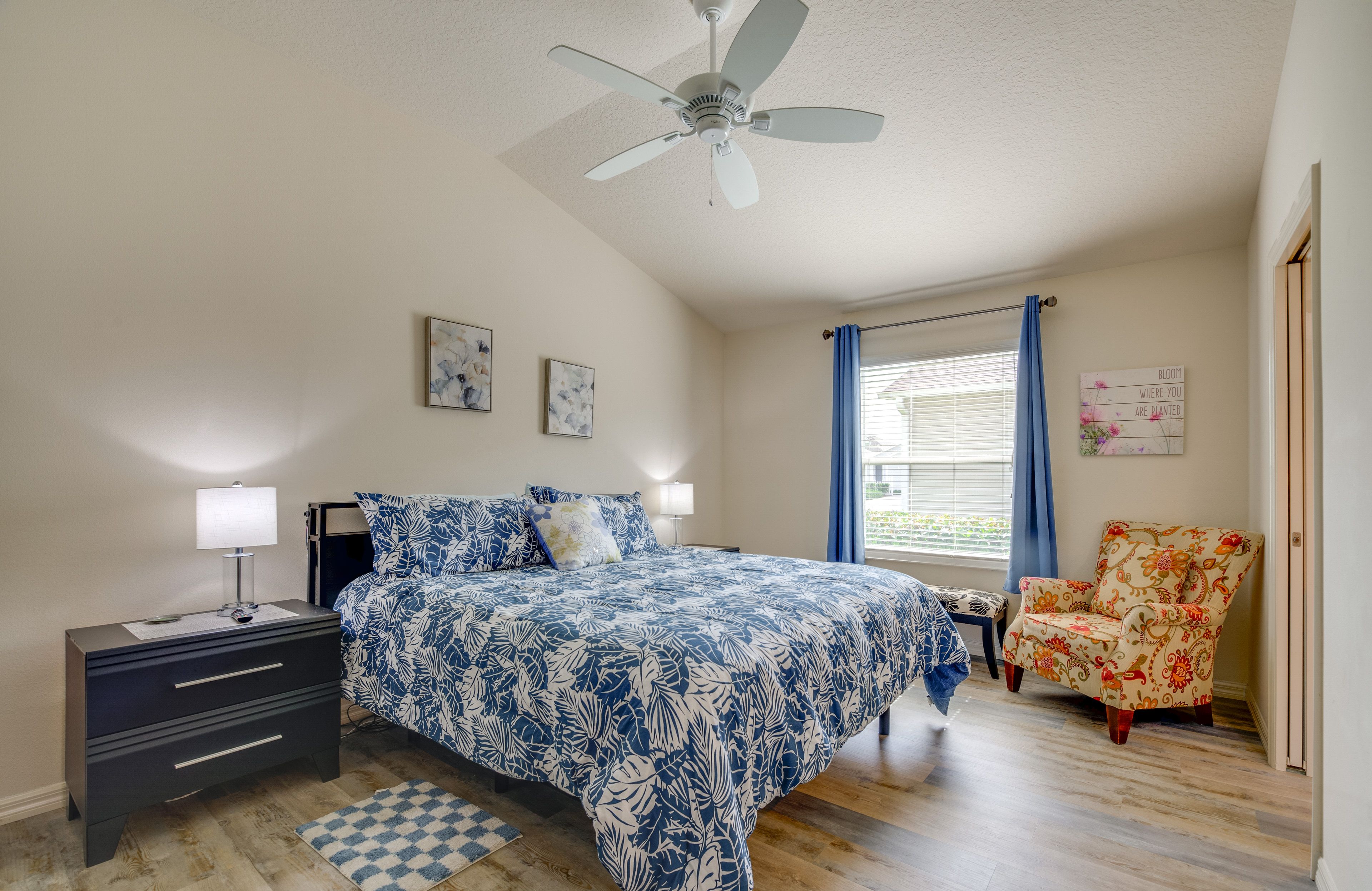Bedroom 1 | King Bed | Linens Provided
