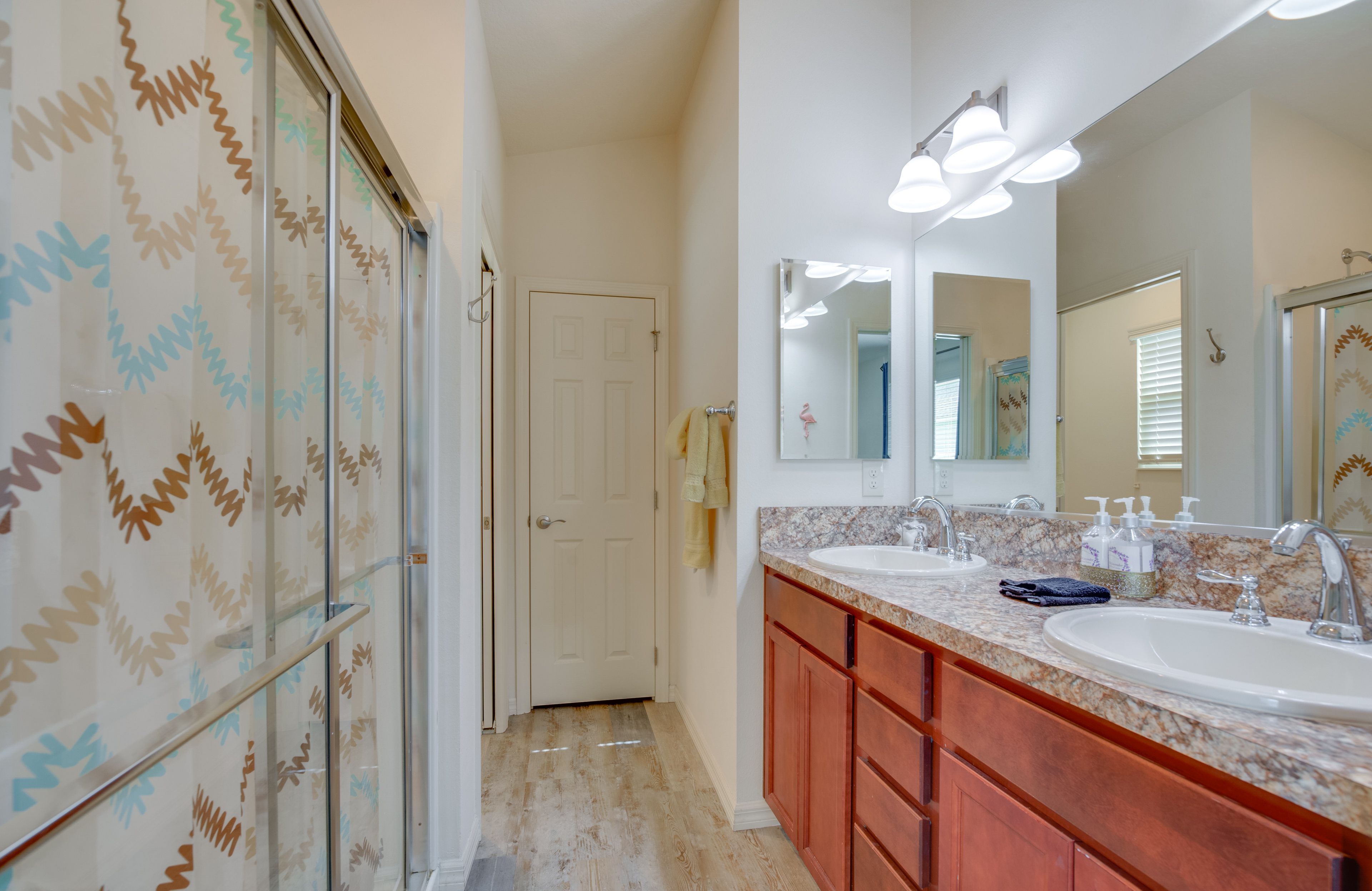 Bathroom | Towels Provided