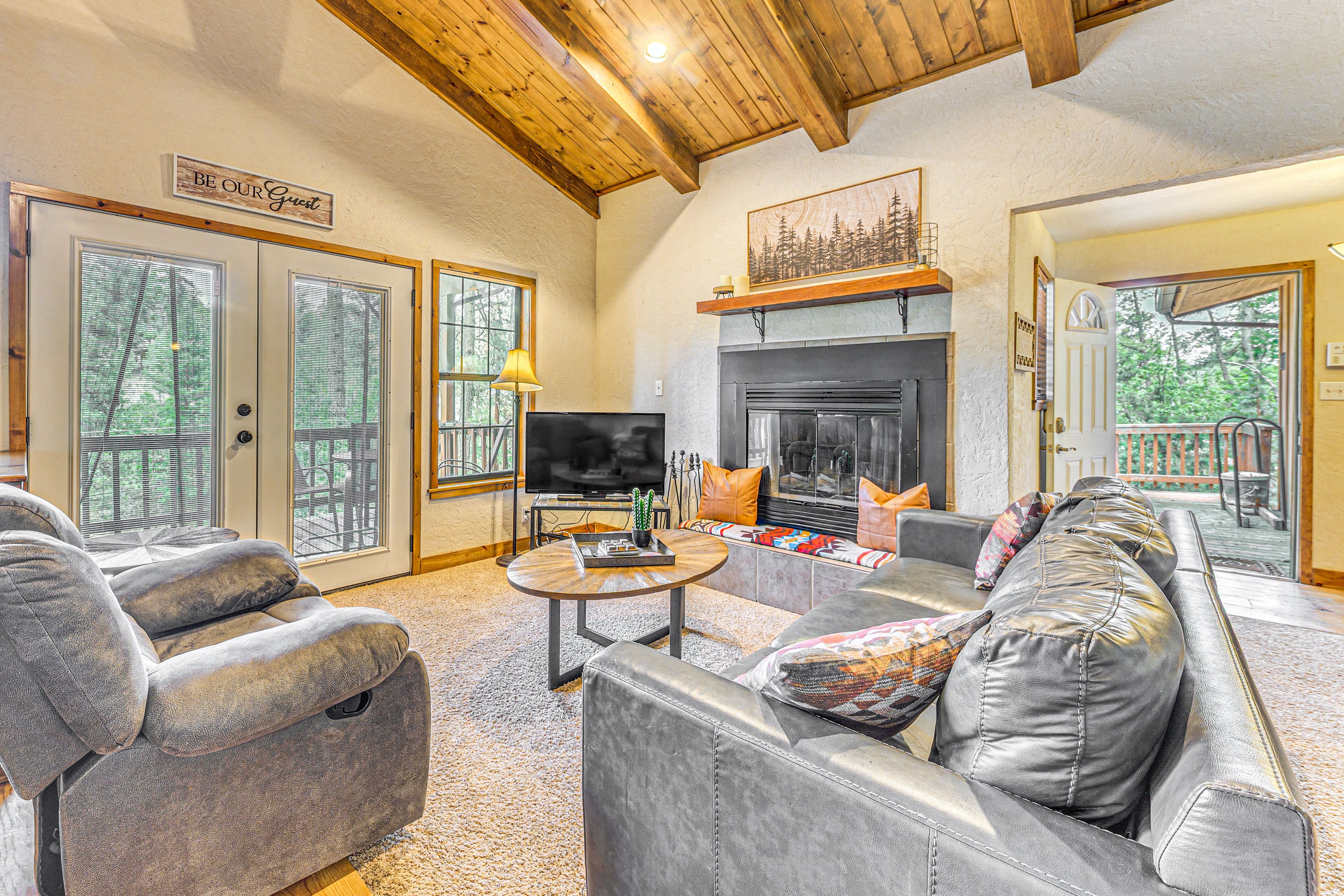 Ruidoso Vacation Rental | 3BR | 2BA | 1,940 Sq Ft | Stairs Required