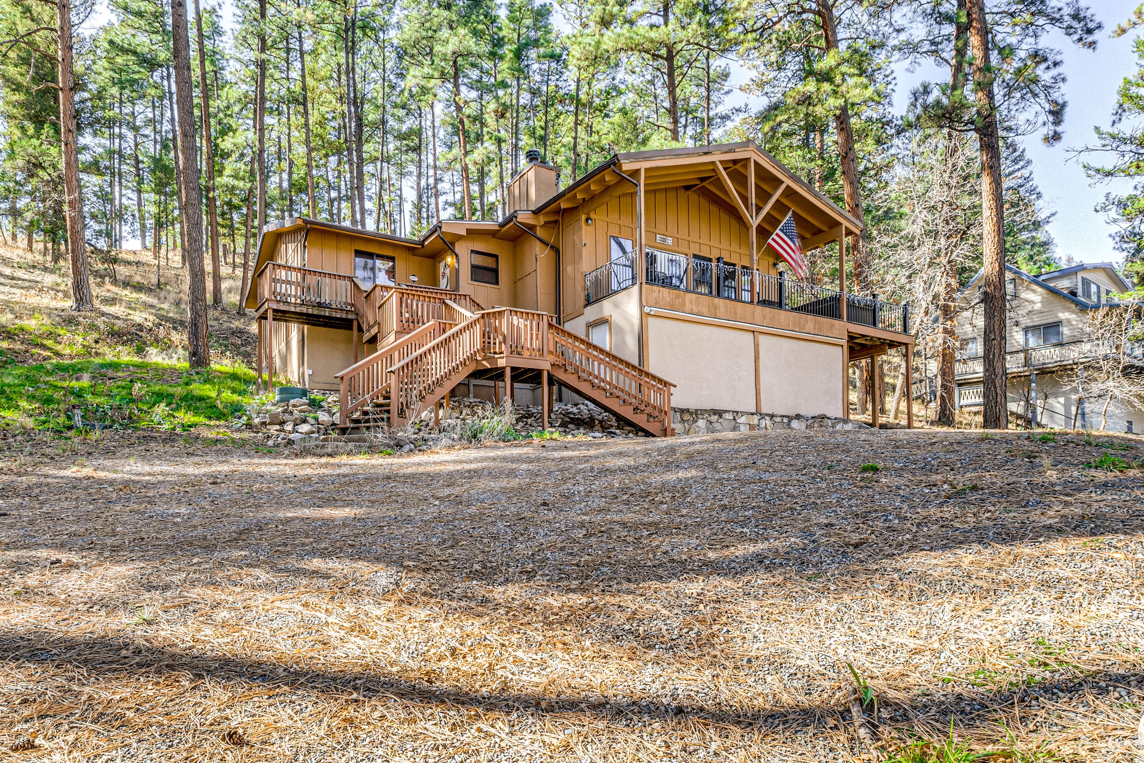 Parking | Driveway (3 Vehicles)