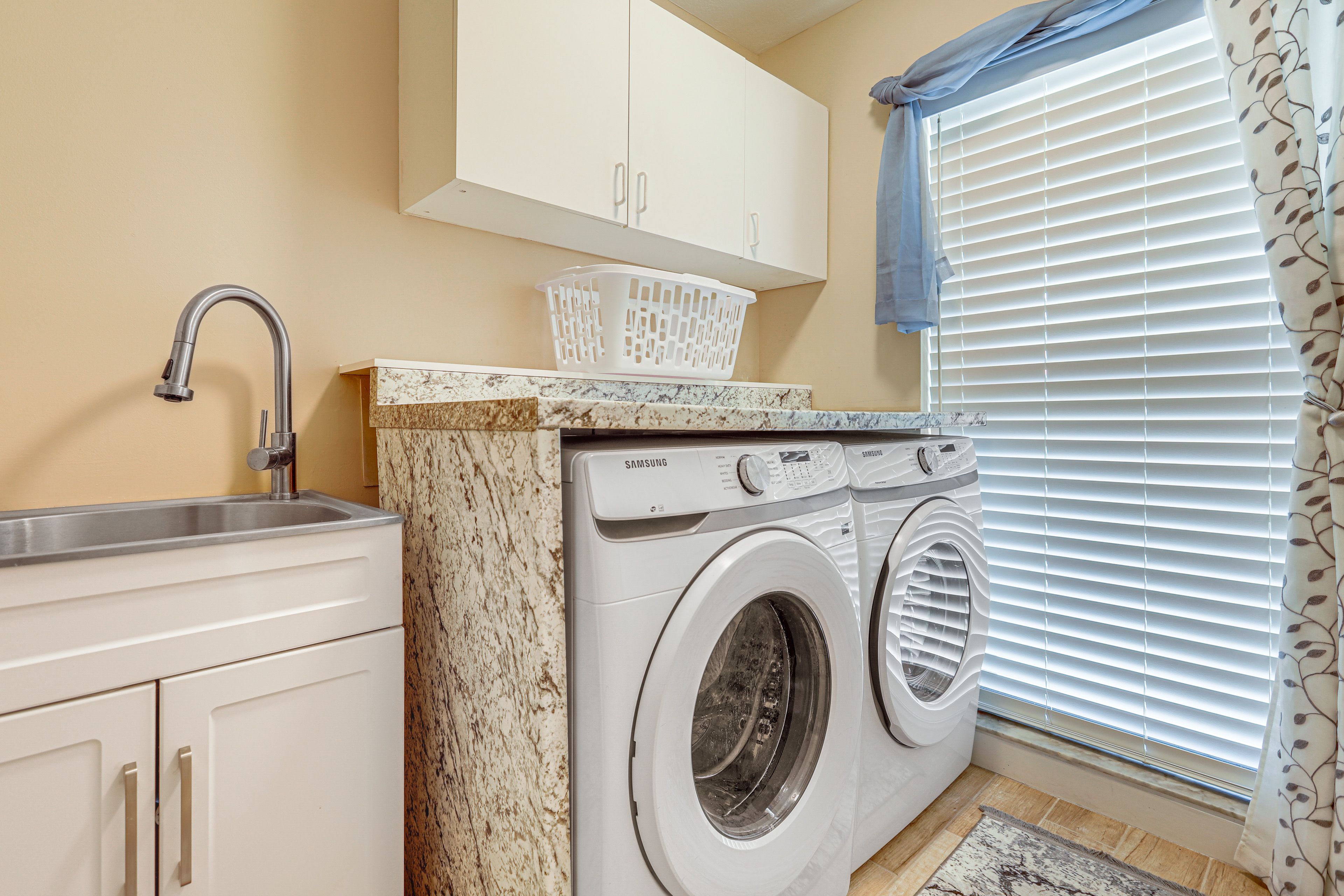 In-Unit Laundry