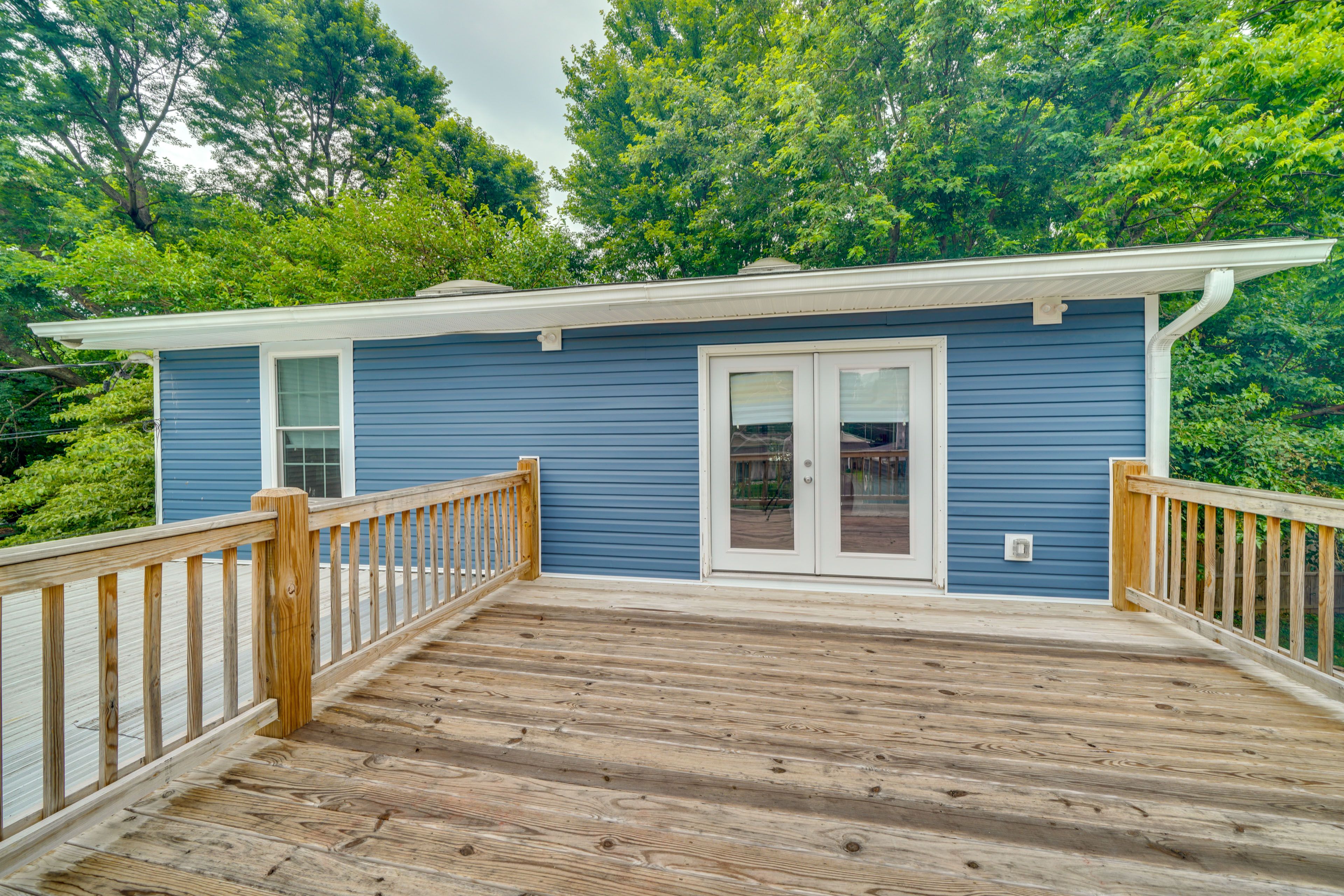 Private Deck | View of Mellwood Art Center