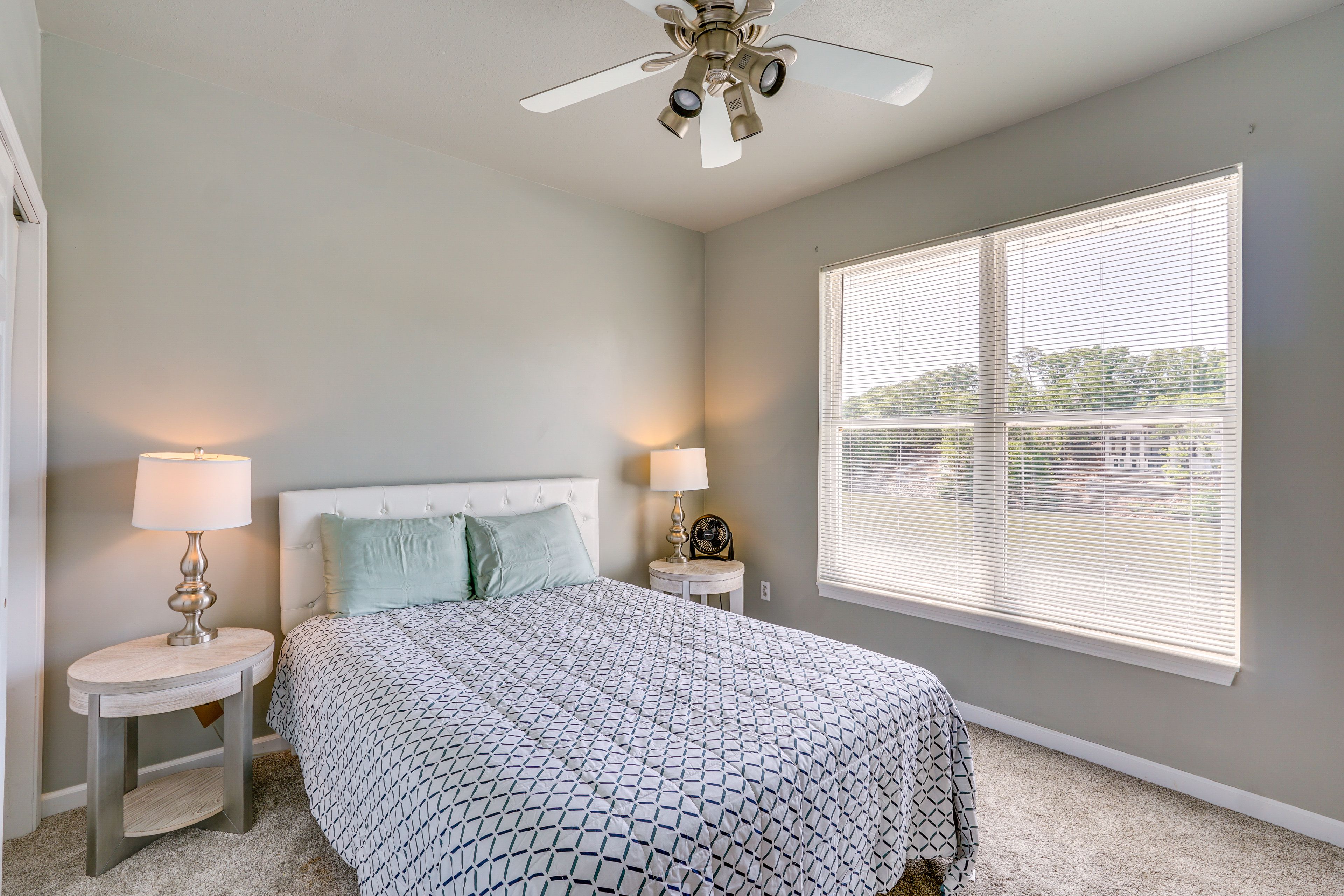 Bedroom 2 | Upper Level | Queen Bed | Smart TV
