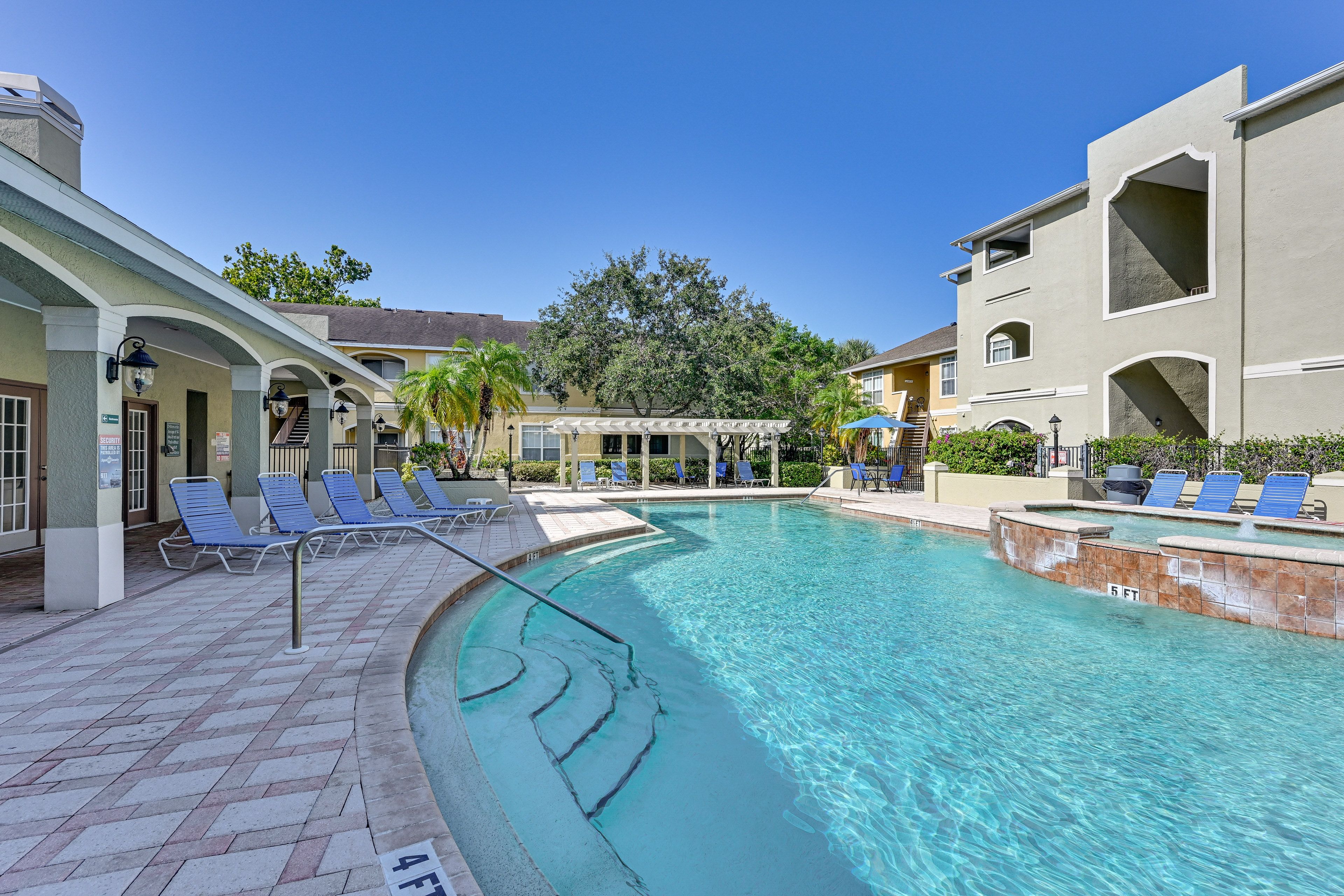 Avalon at Clearwater | Community Amenities | Saltwater Pool | Fitness Center