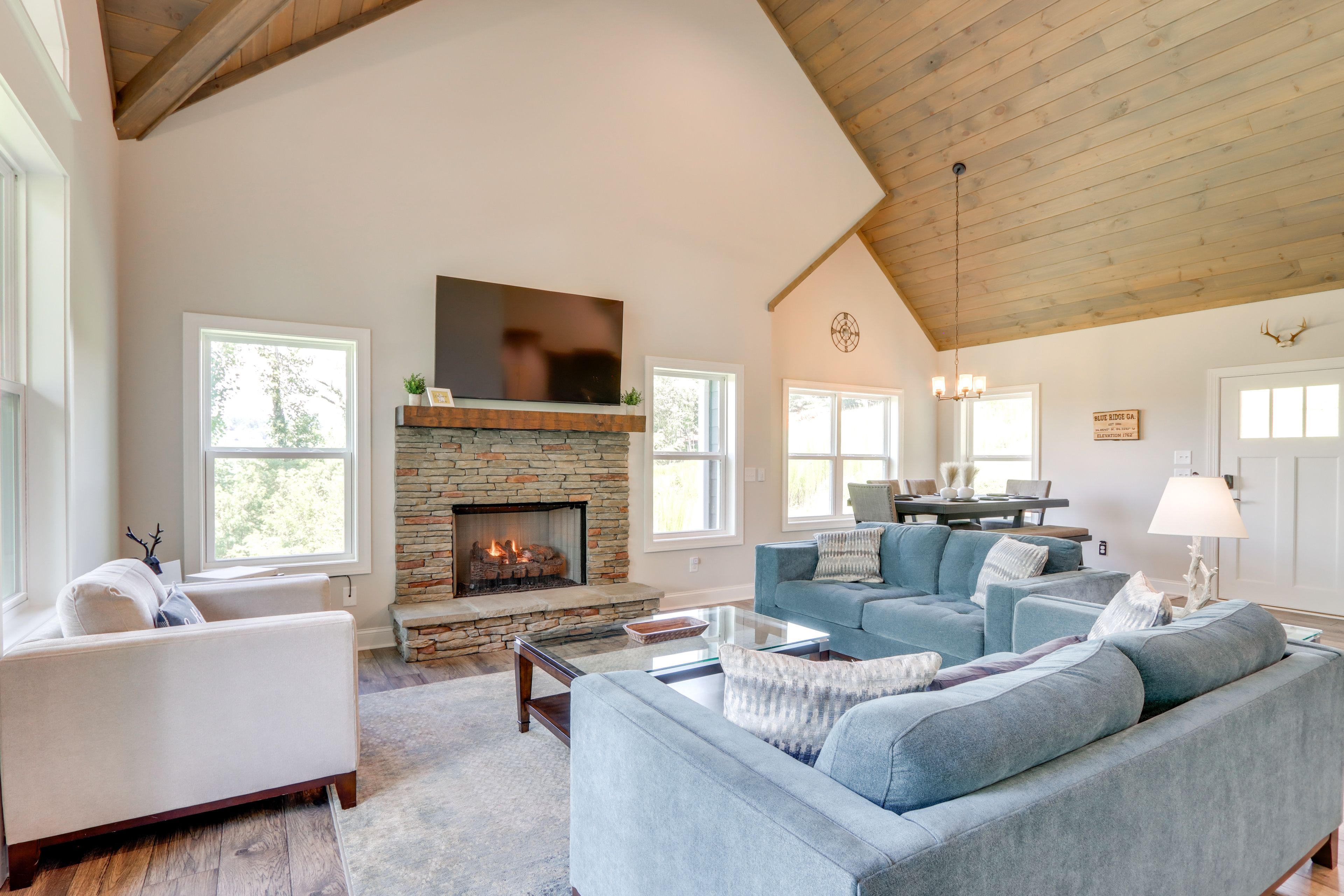Living Room | Free WiFi | Central A/C & Heat | Main Floor