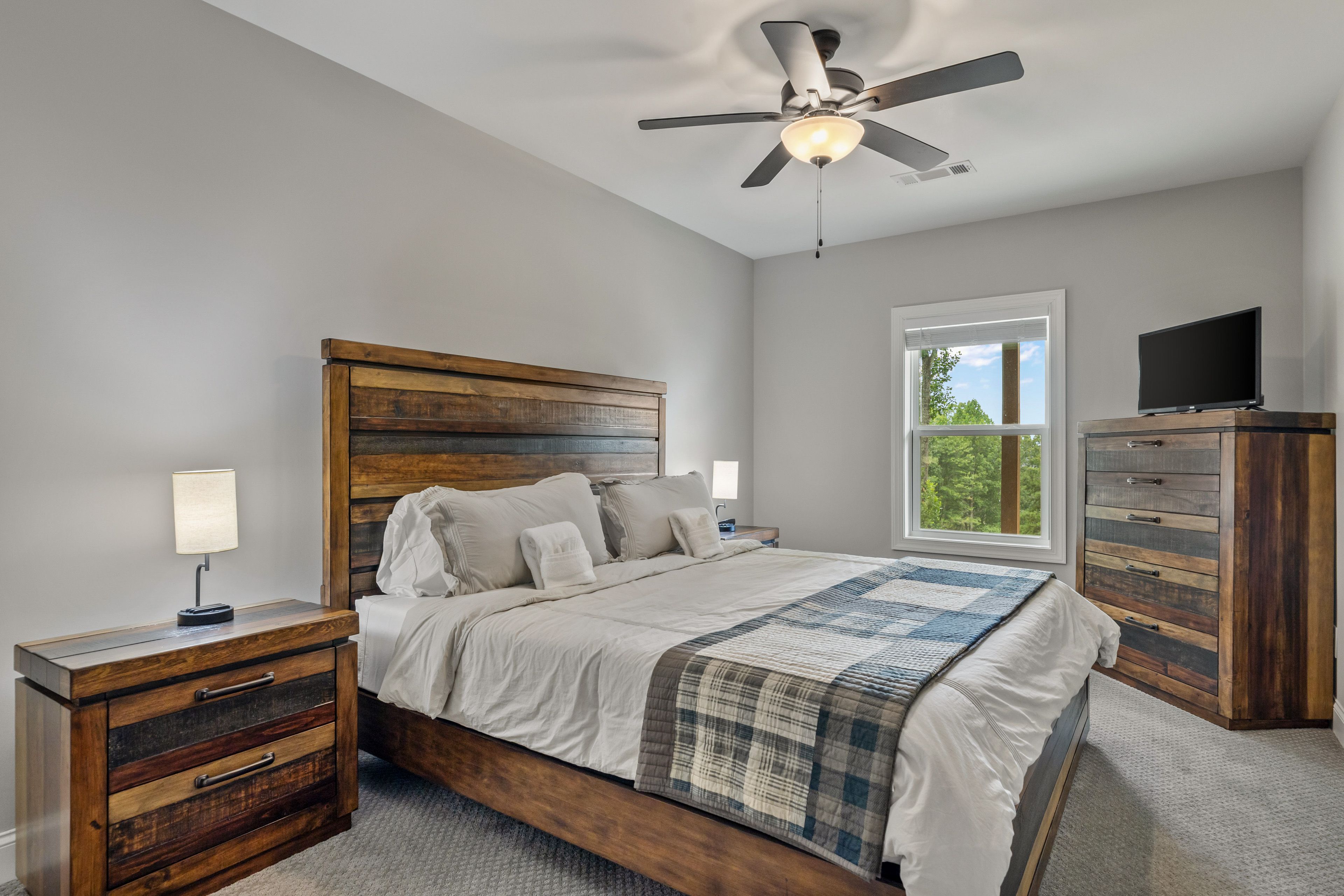 Bedroom 3 | King Bed | Lower Floor