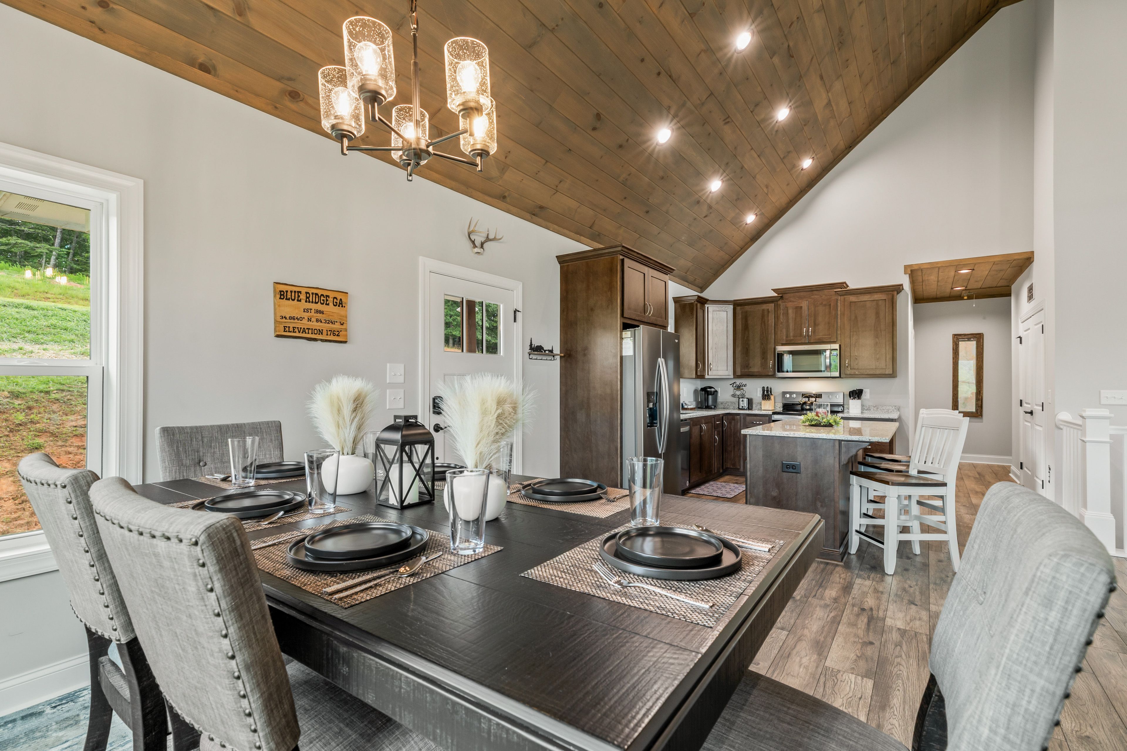 Dining Table | Dishware & Flatware | Main Floor