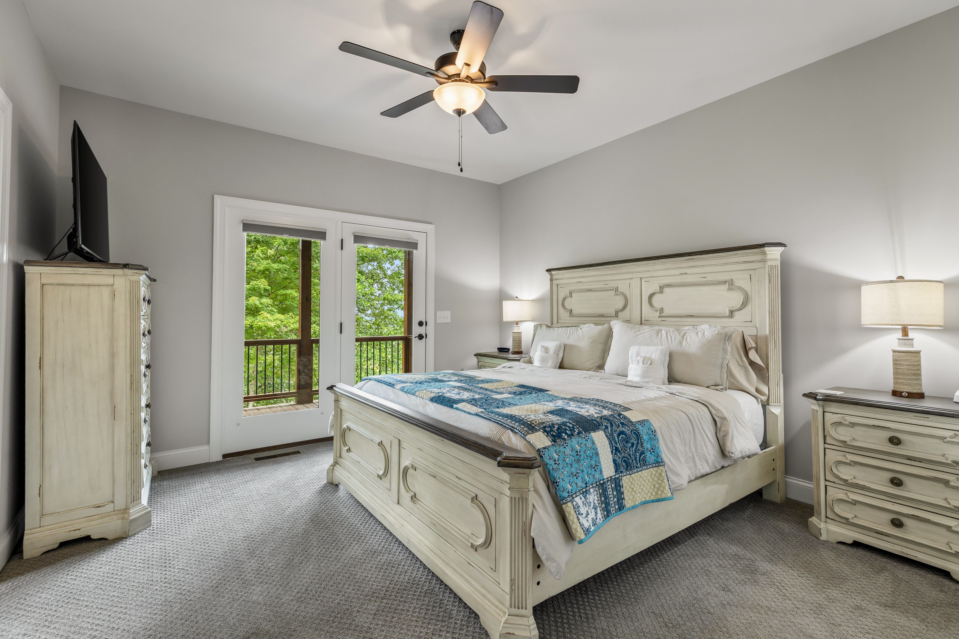 Bedroom 1 | King Bed | Deck Access | Main Floor