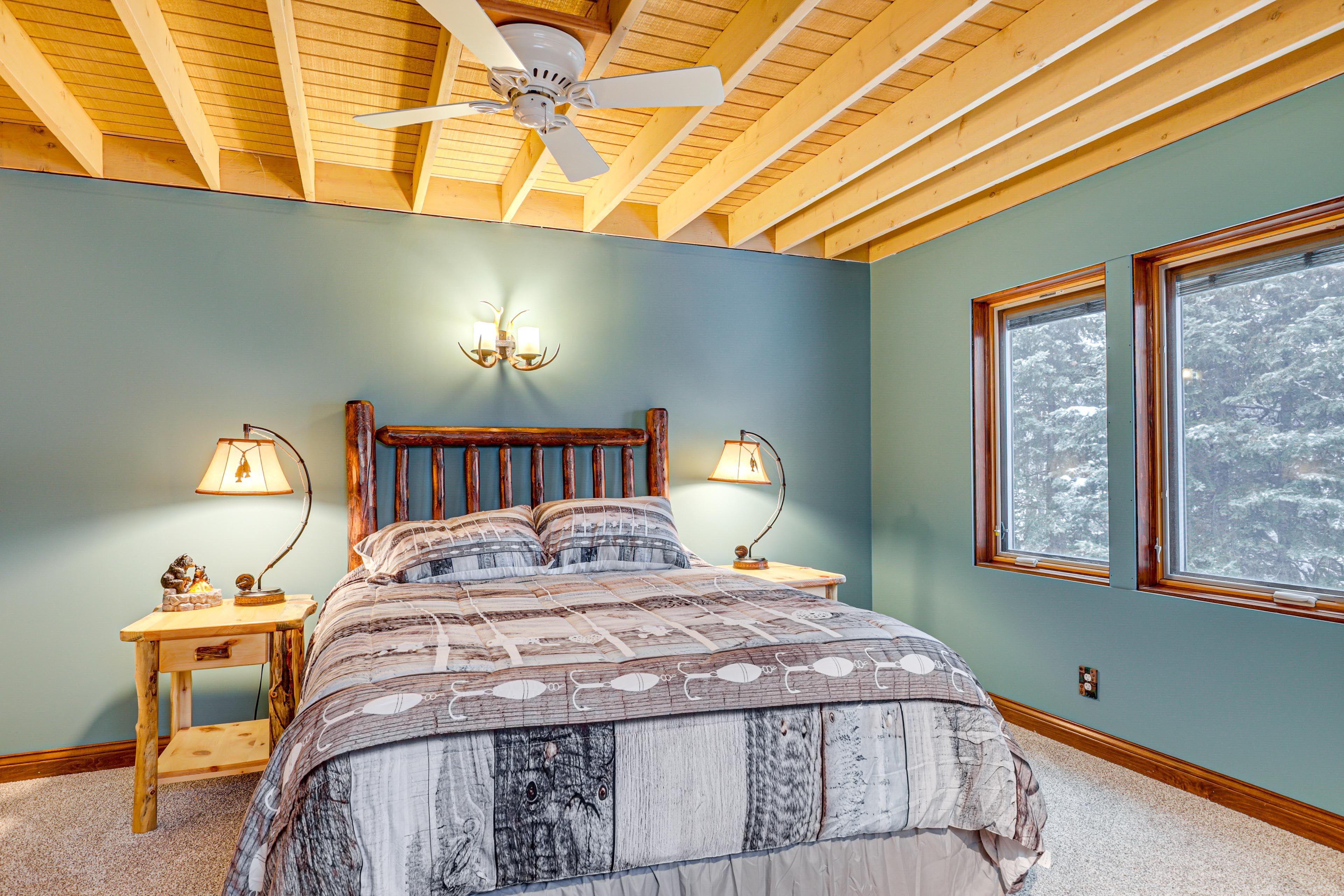 Bedroom 2 | Queen Bed | Full Bed | 2nd Floor