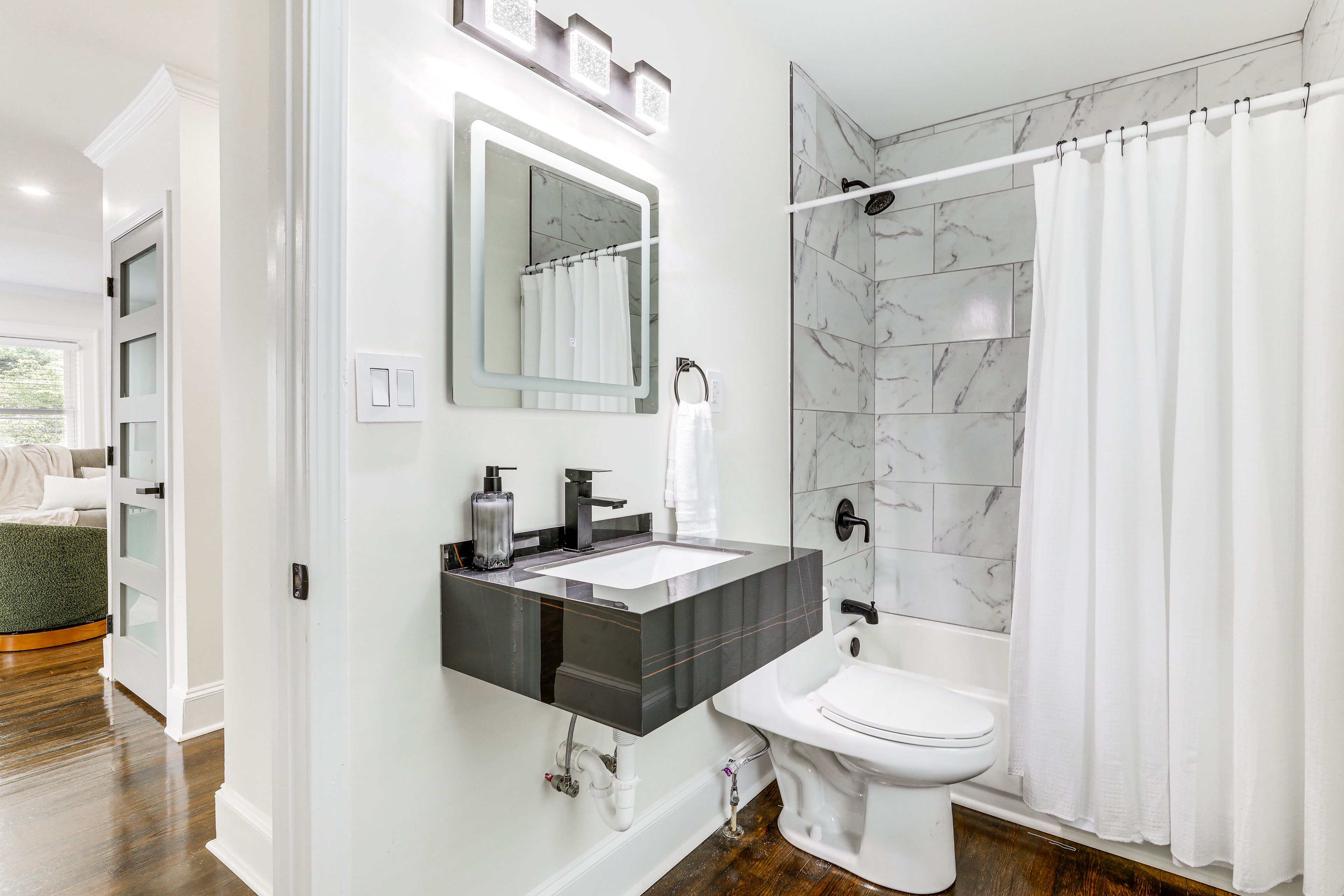 Full Bath | Towels | Hair Dryer