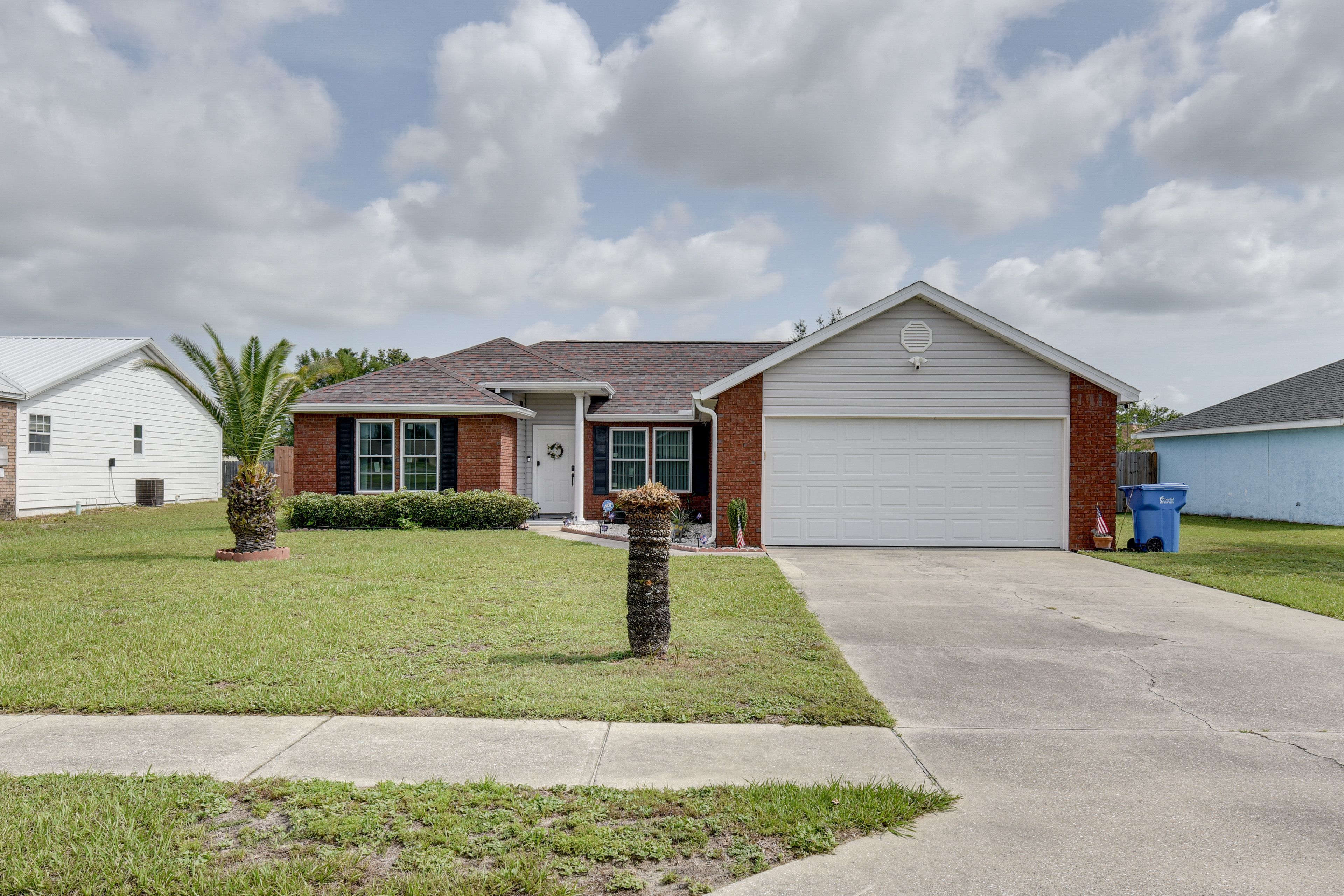 House Exterior | Driveway (2 Vehicles)