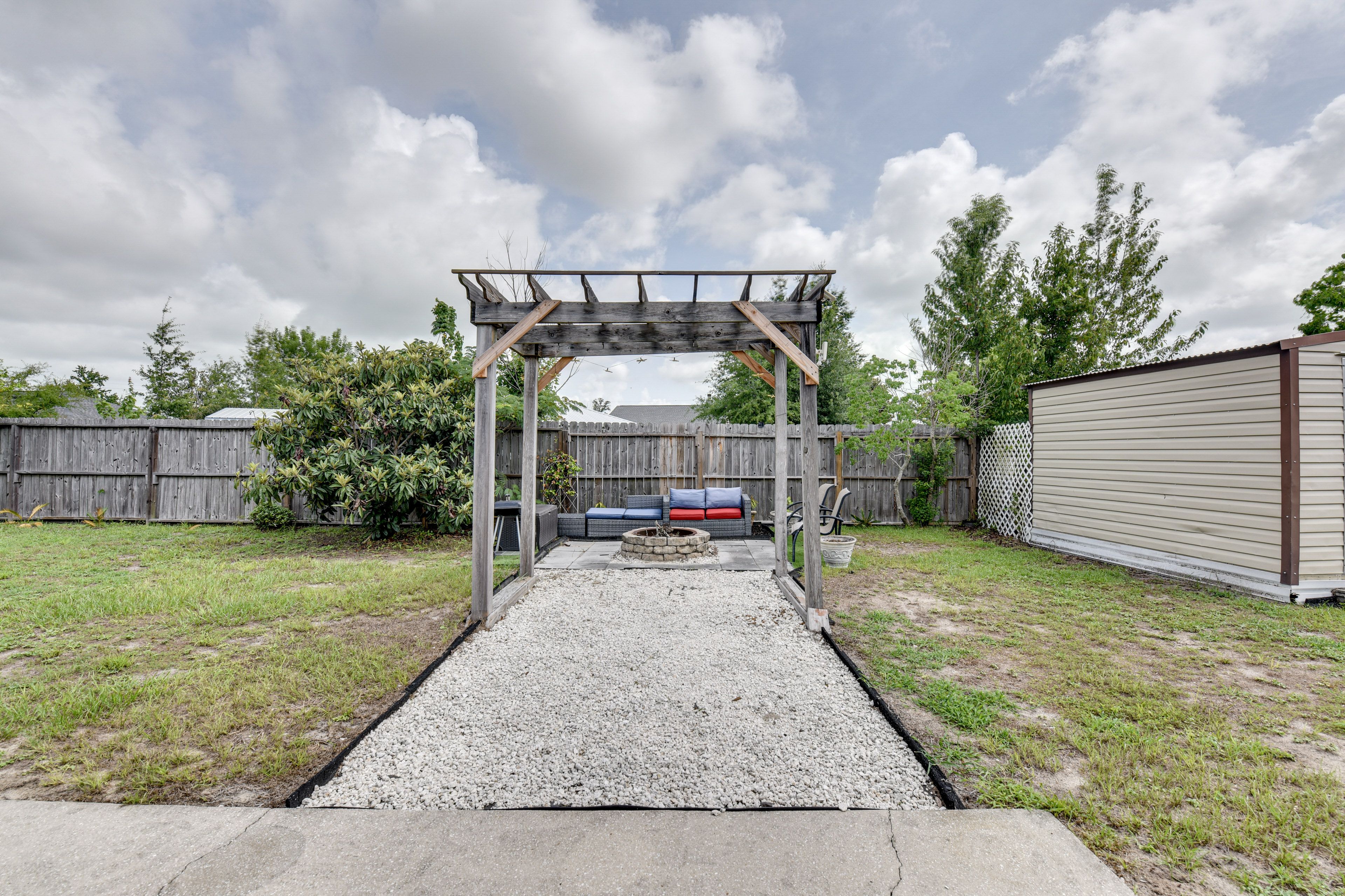 Patio | Fire Pit | Charcoal Grill | Lounge Seating