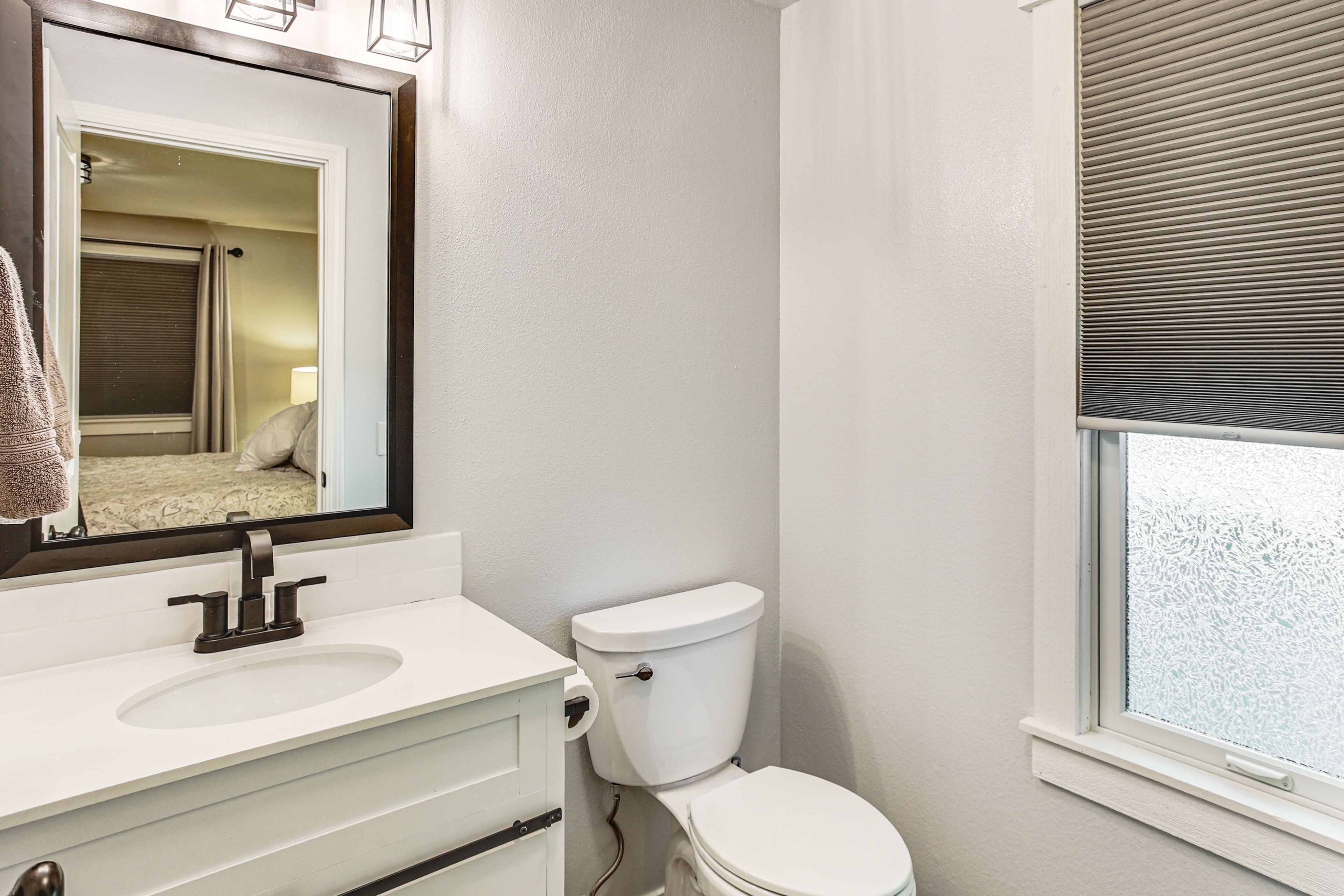 En-Suite Half Bathroom | Towels Provided