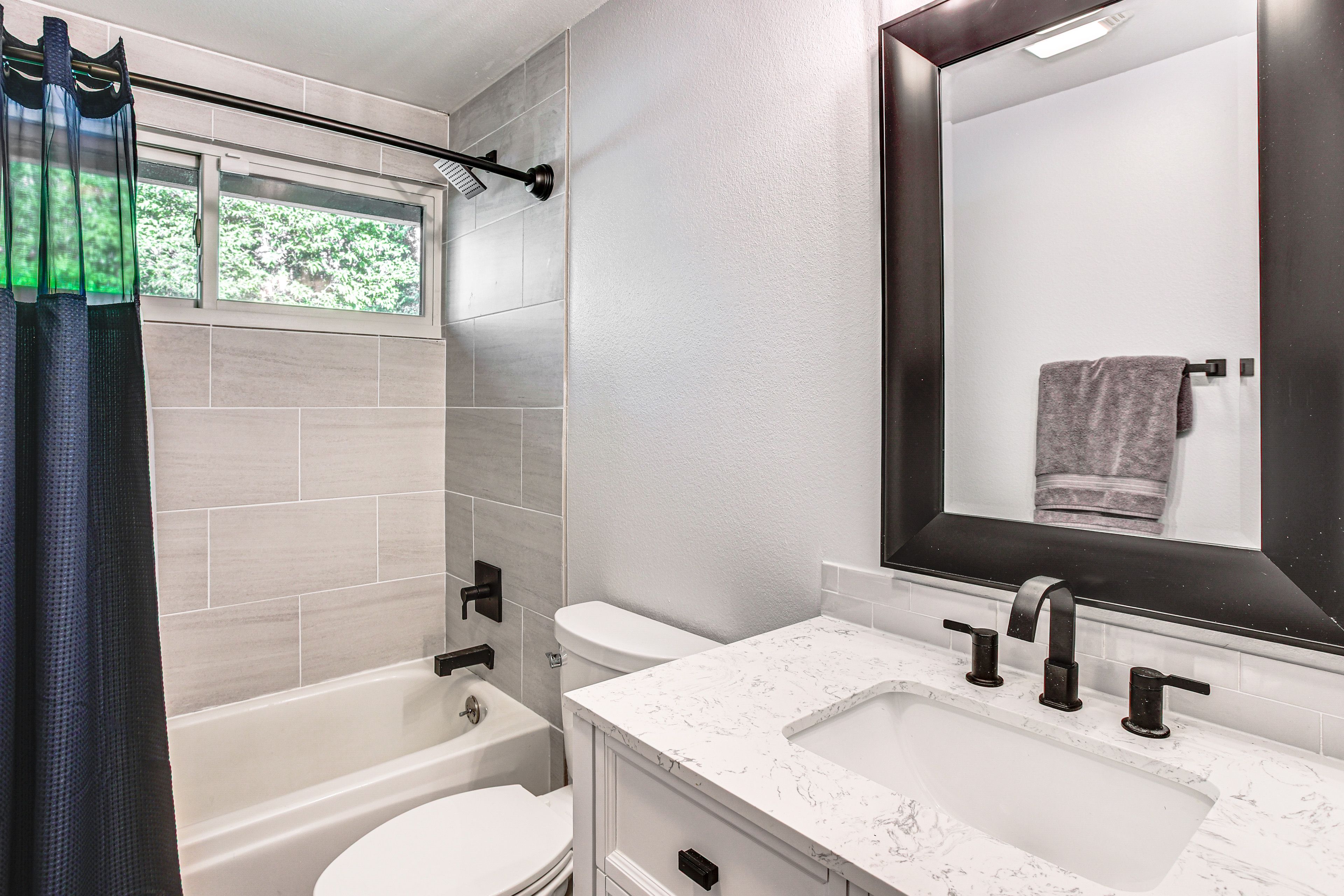 Full Bathroom
