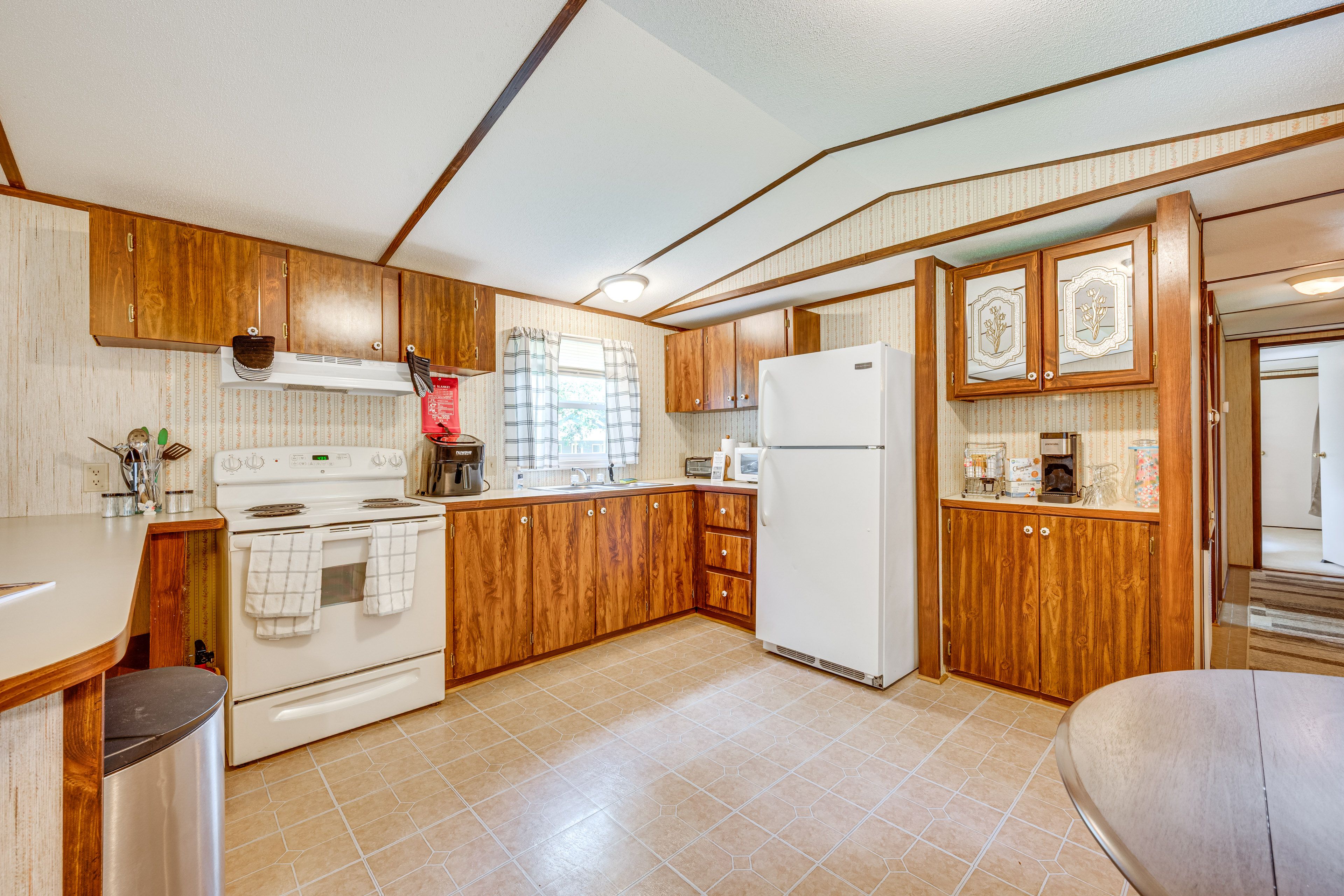 Kitchen | Microwave | Toaster Oven