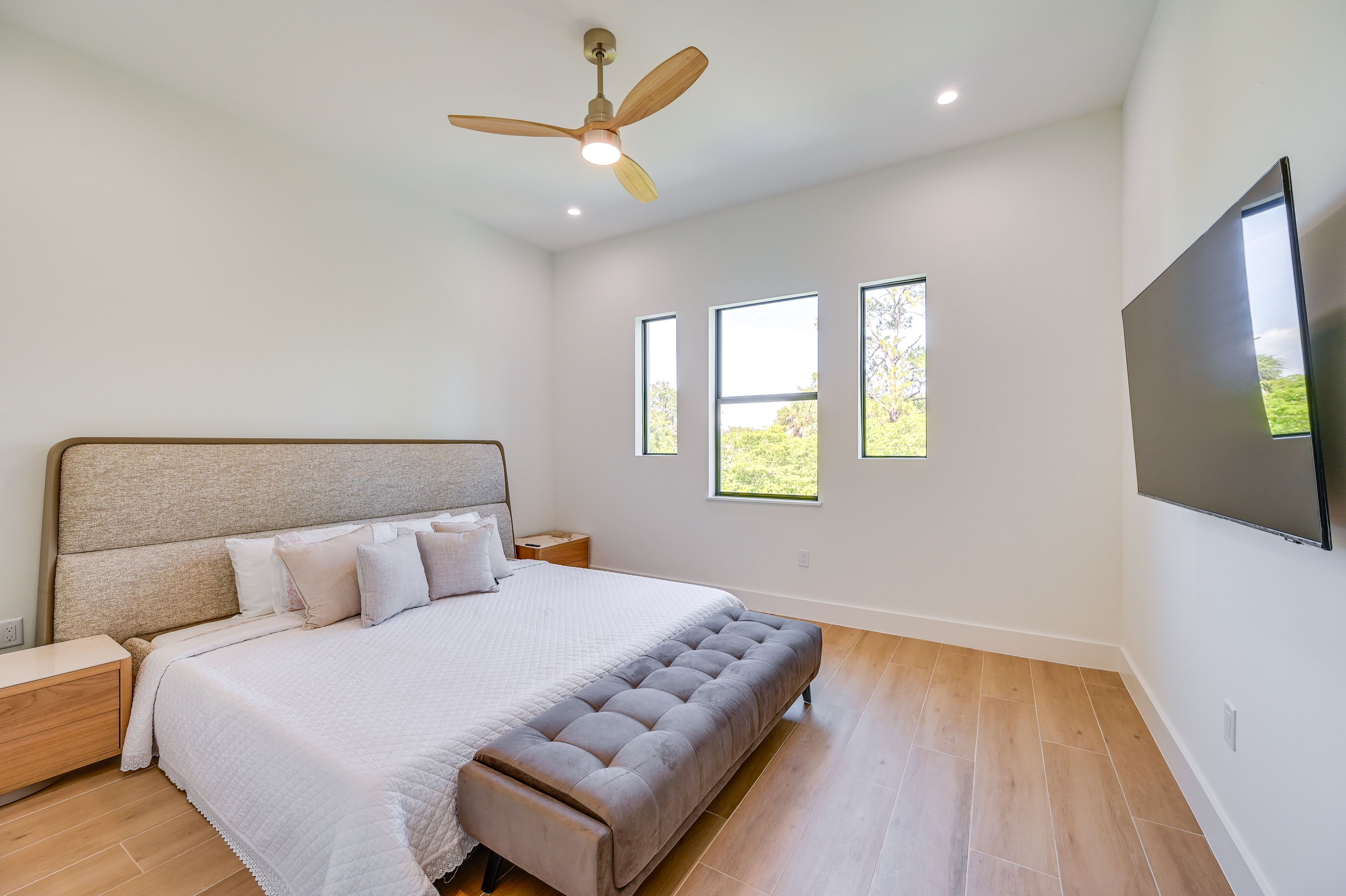 Bedroom 2 | King Bed | 2nd Floor