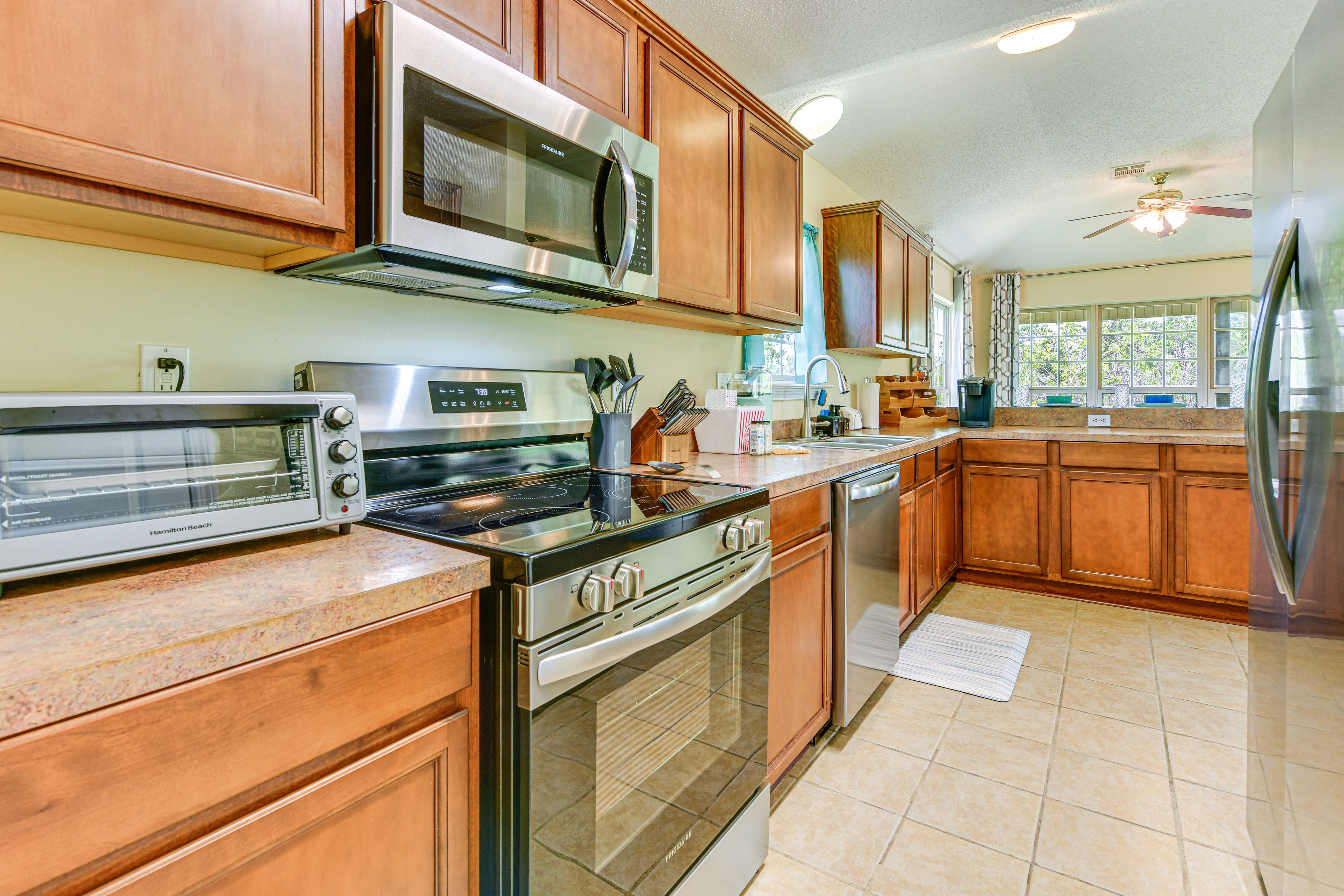 Kitchen | Keurig Coffee Maker | Dishwasher | Cooking Basics