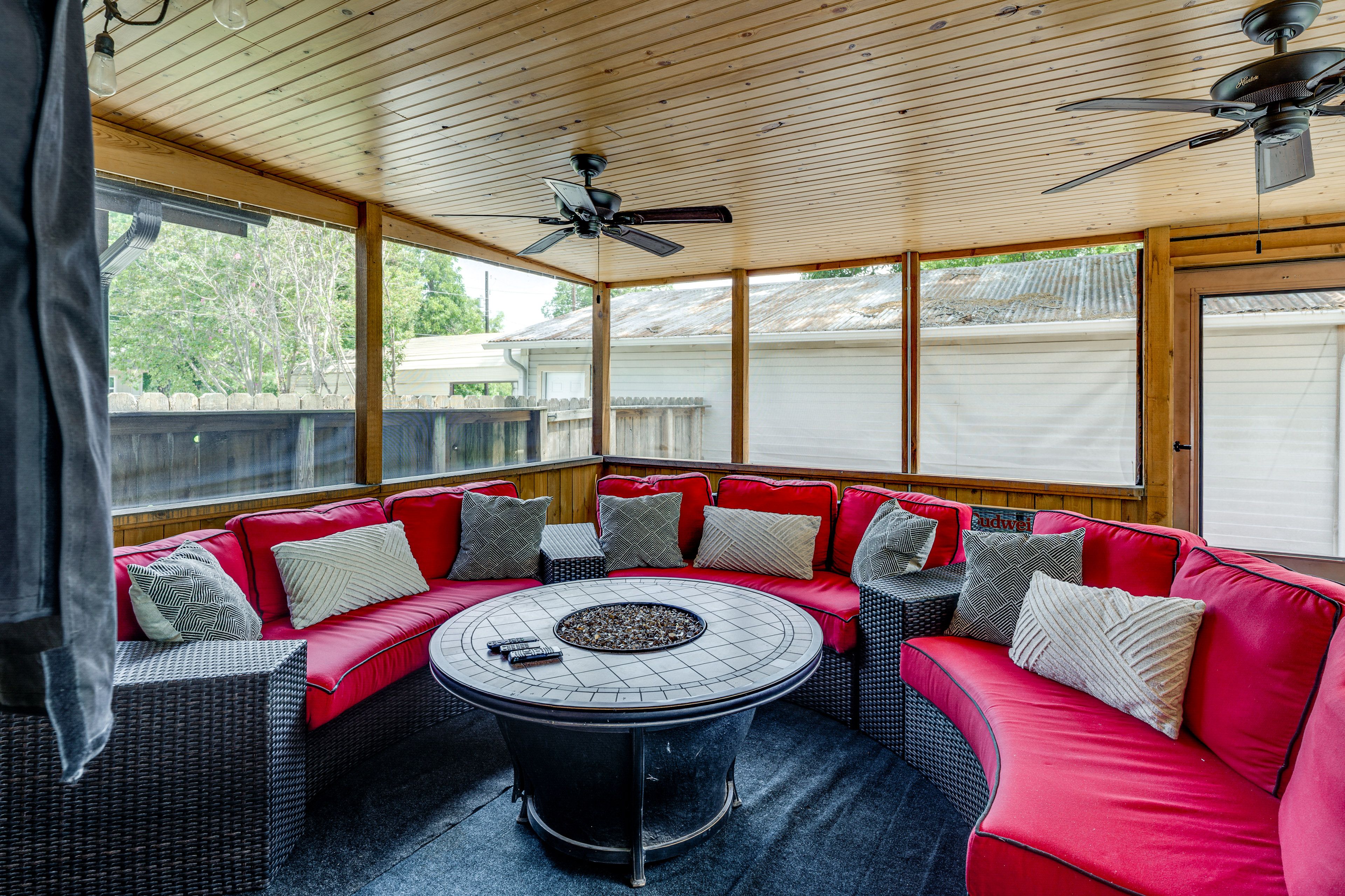 Bryan Vacation Rental | 3BR | 2BA | 1,500 Sq Ft | 2 Steps Required