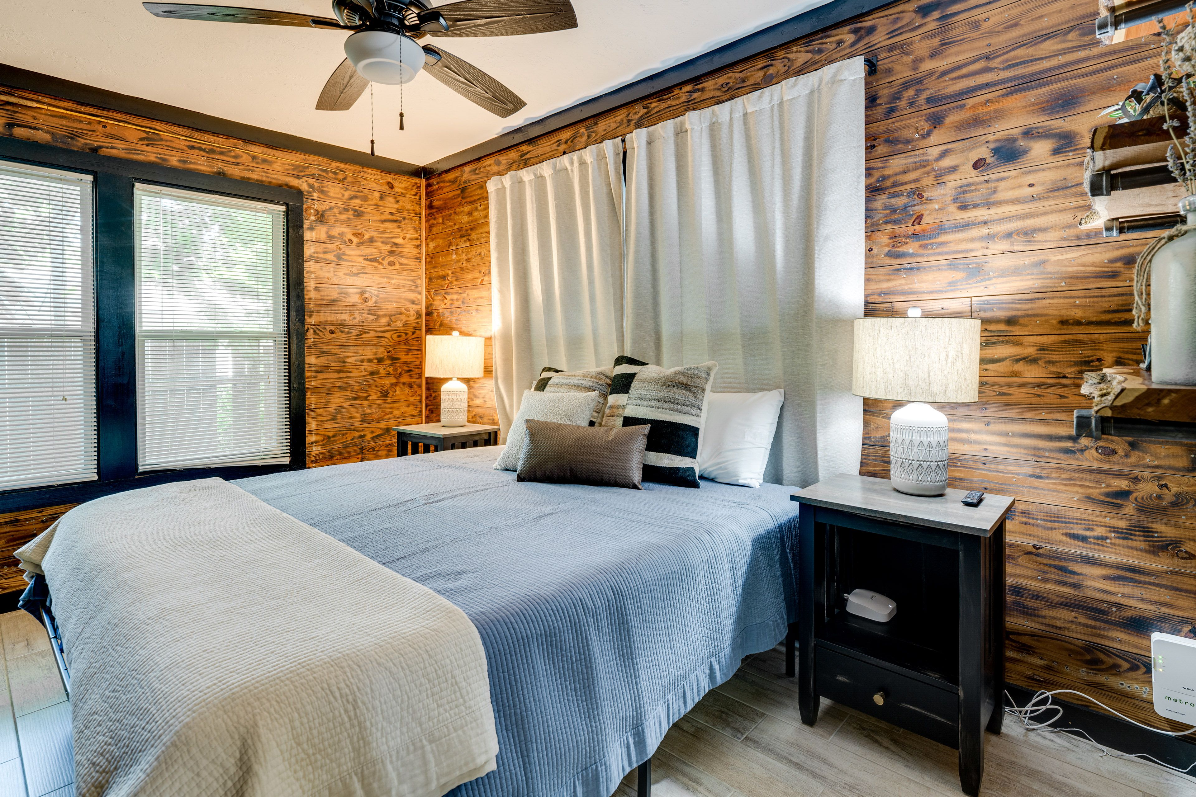 Bedroom 2 | King Bed | Smart TV