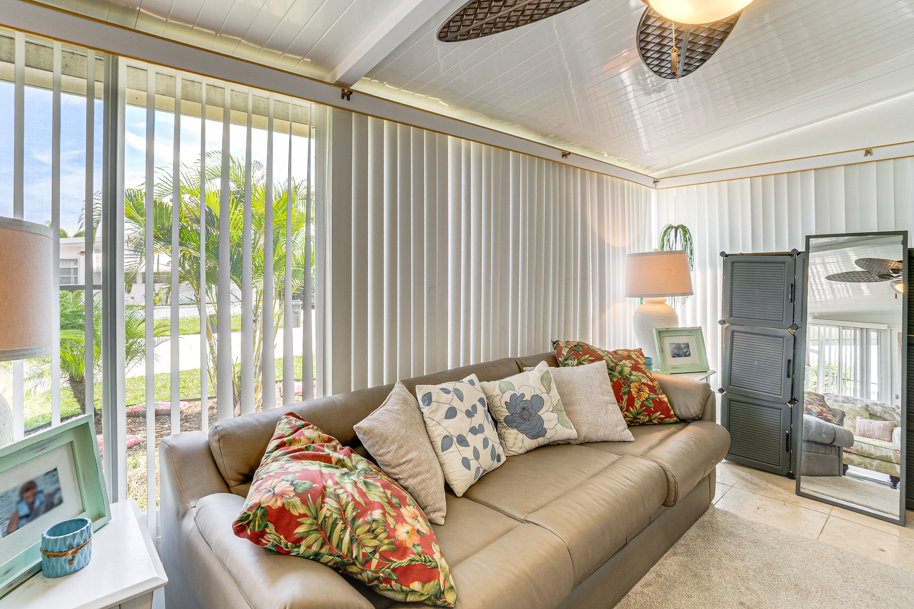 Bedroom 3 (Office) | Queen Sleeper Sofa