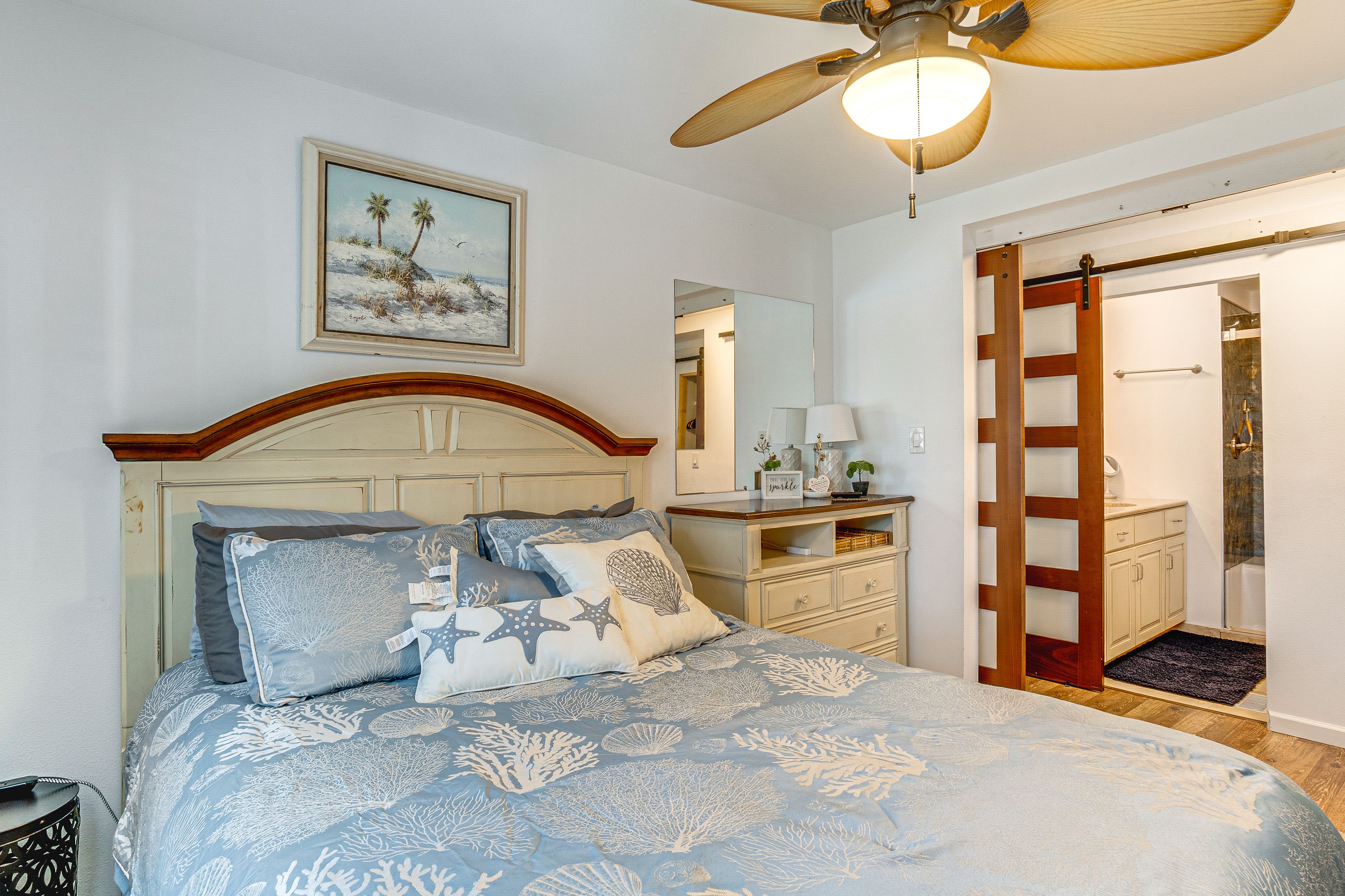Bedroom 2 | Queen Bed | Linens Provided