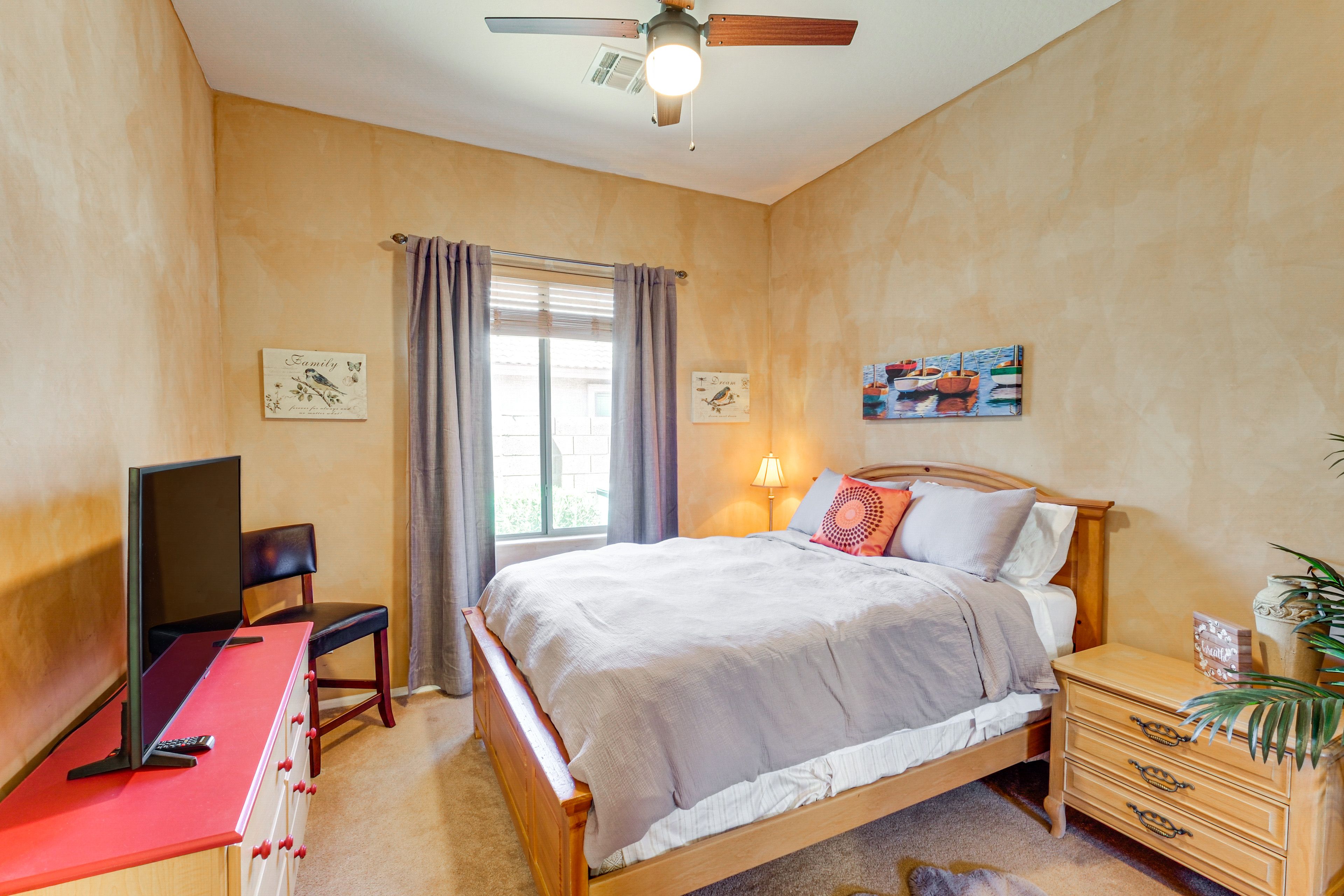 Bedroom 2 | Queen Bed | Linens Provided