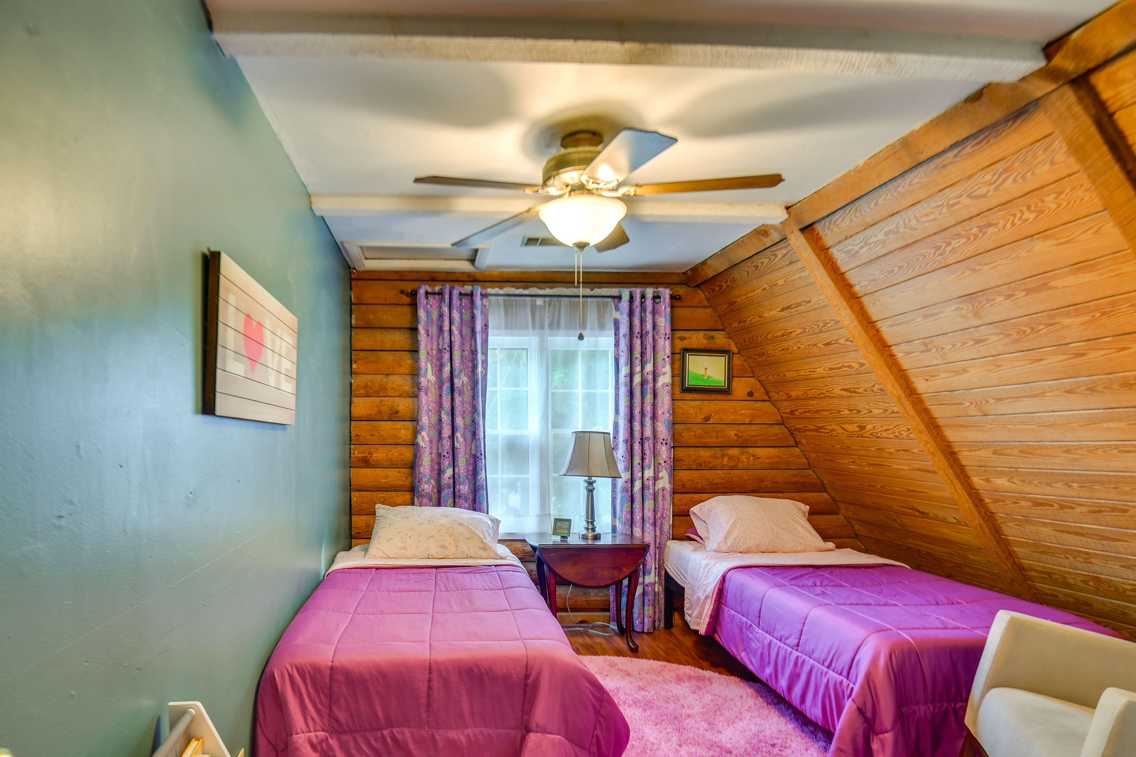 Bedroom 3 | 2 Twin Beds | 2nd Floor