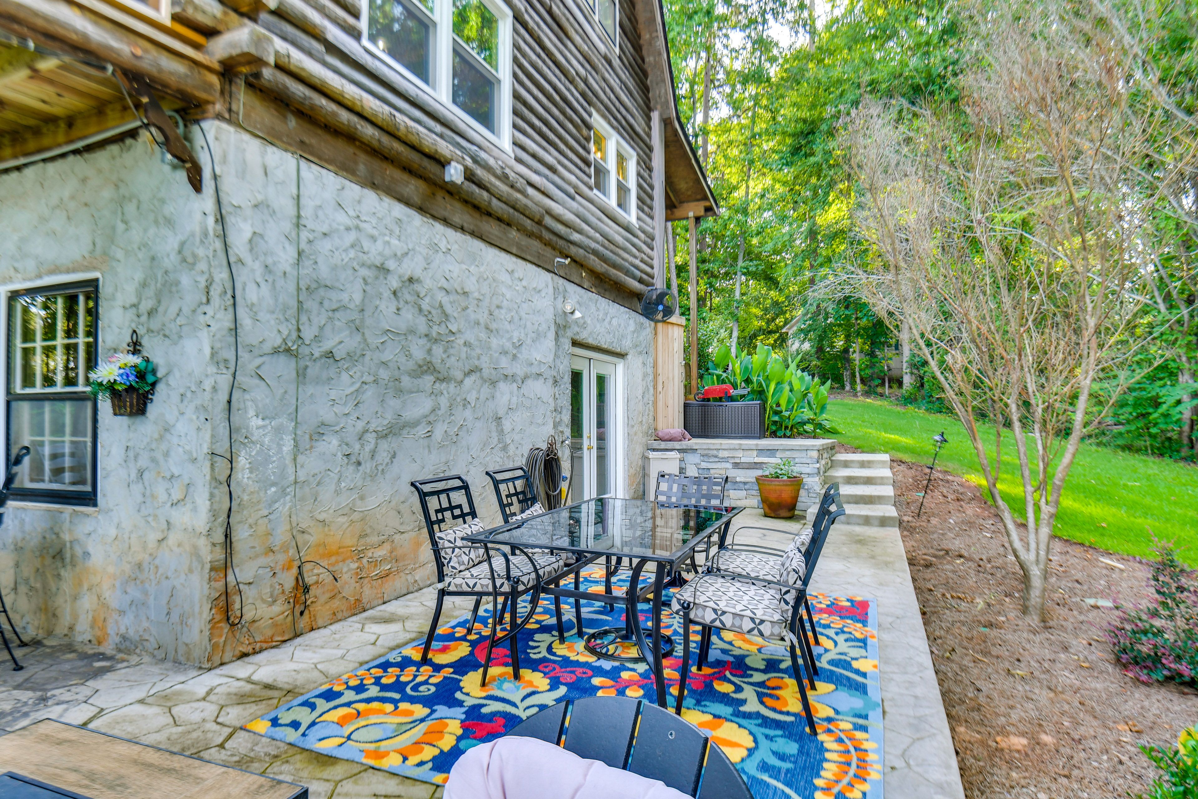Cabin Exterior | Addt'l Dining Area