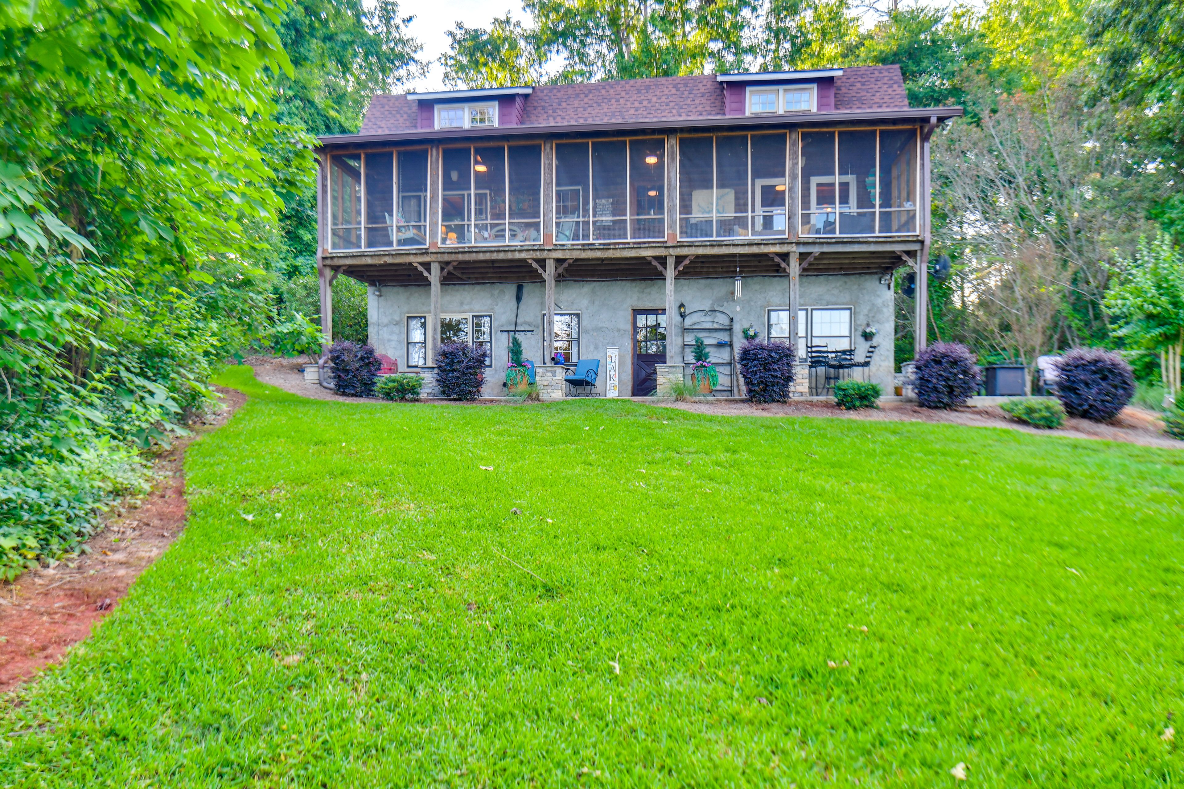 Cabin Exterior | Private Backyard