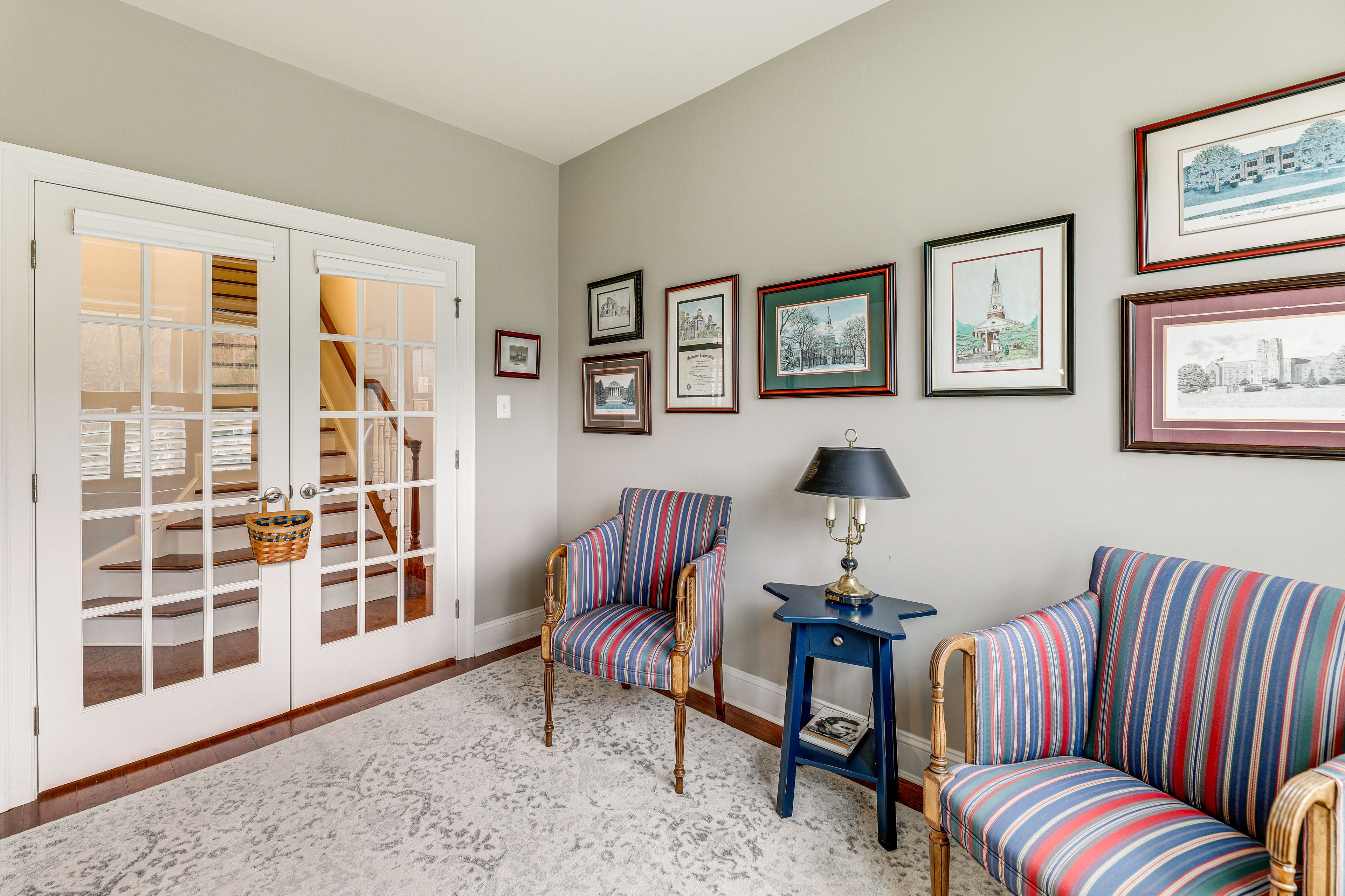 Office | 1st Floor | Free WiFi